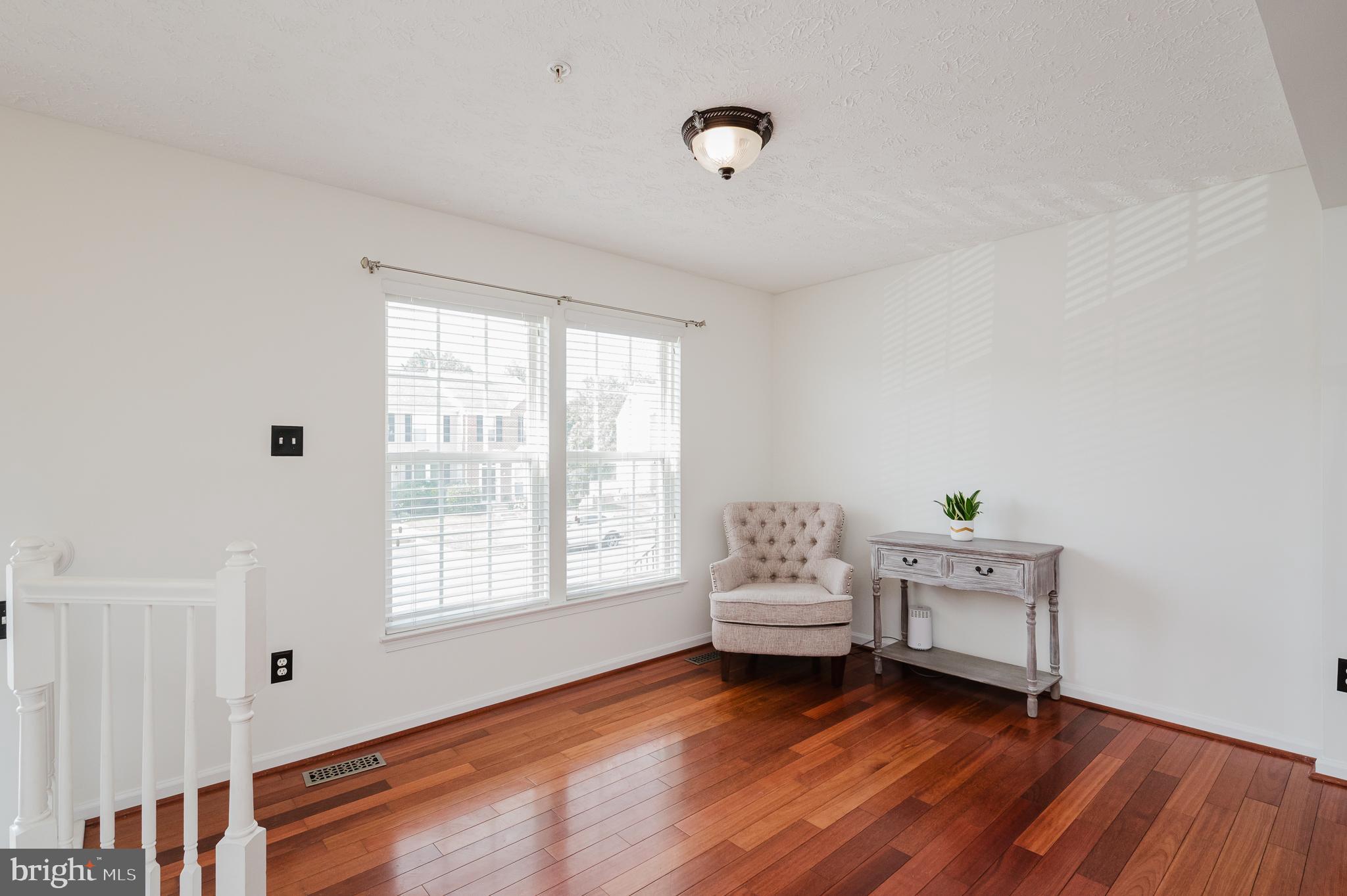 434 ROSE WAY