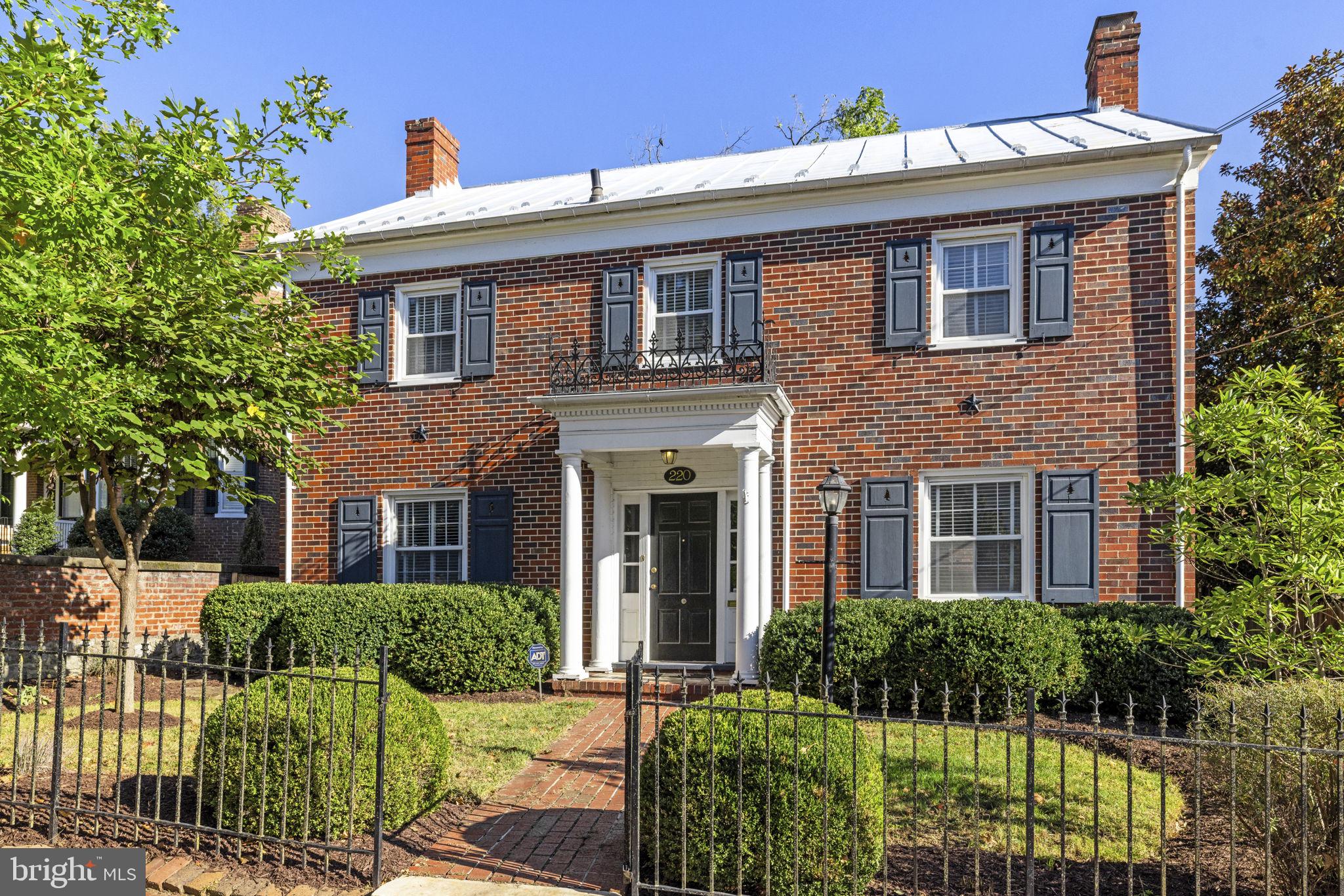 220 AMHERST STREET