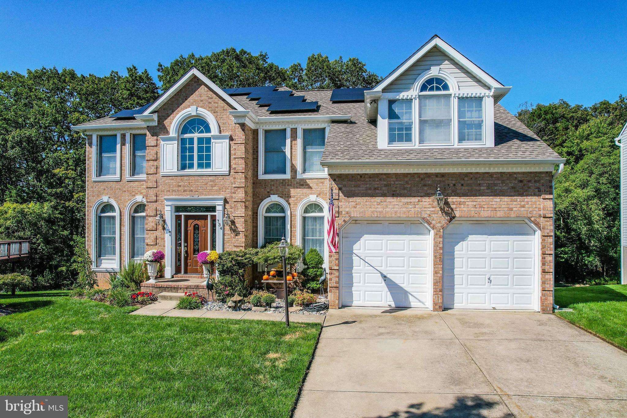 734 THORNWOOD DRIVE