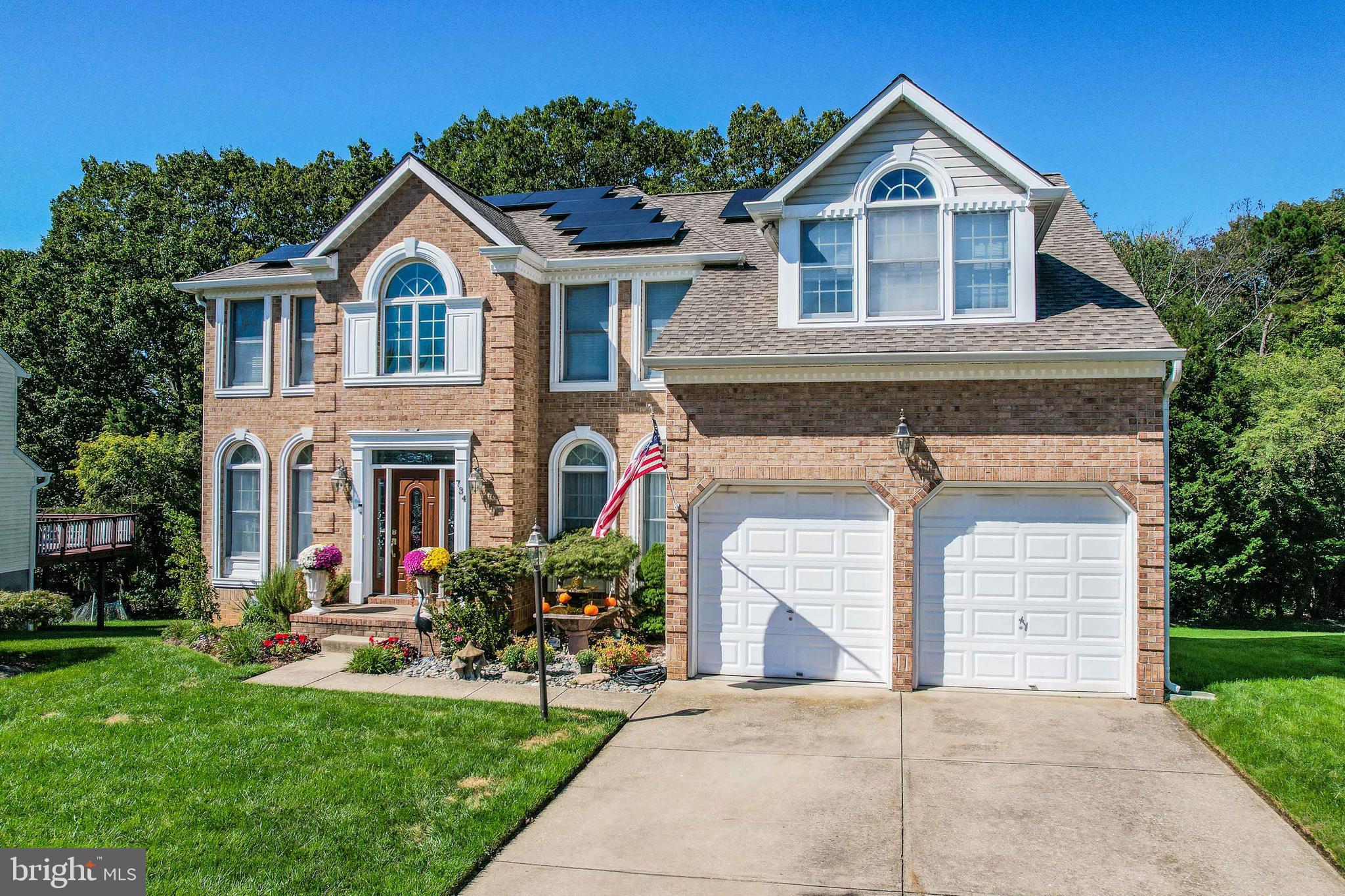 734 THORNWOOD DRIVE