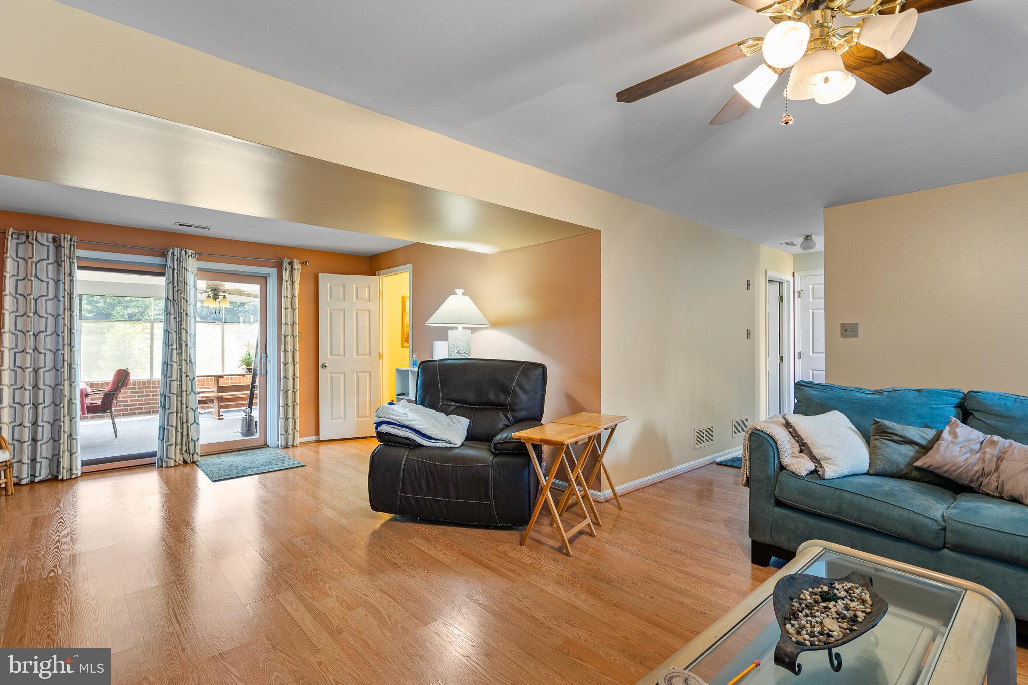 913 SUGAR PINE DRIVE