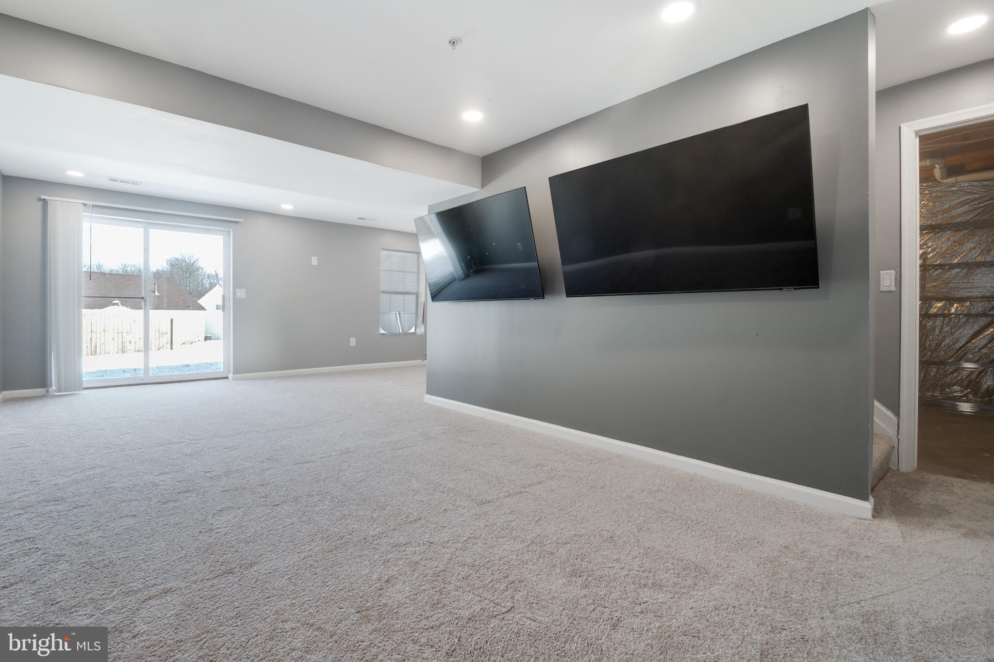 FOXCHASE PLAT 12 - Residential