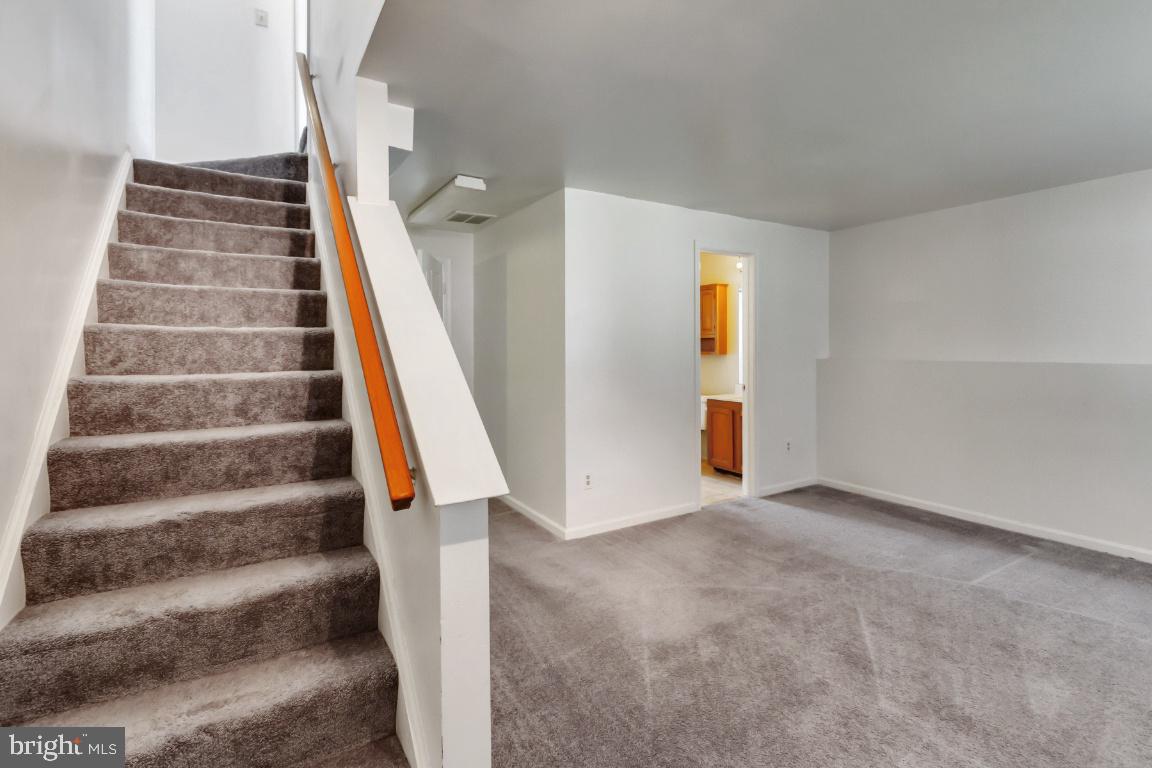 WINSLOW CHASE - Residential