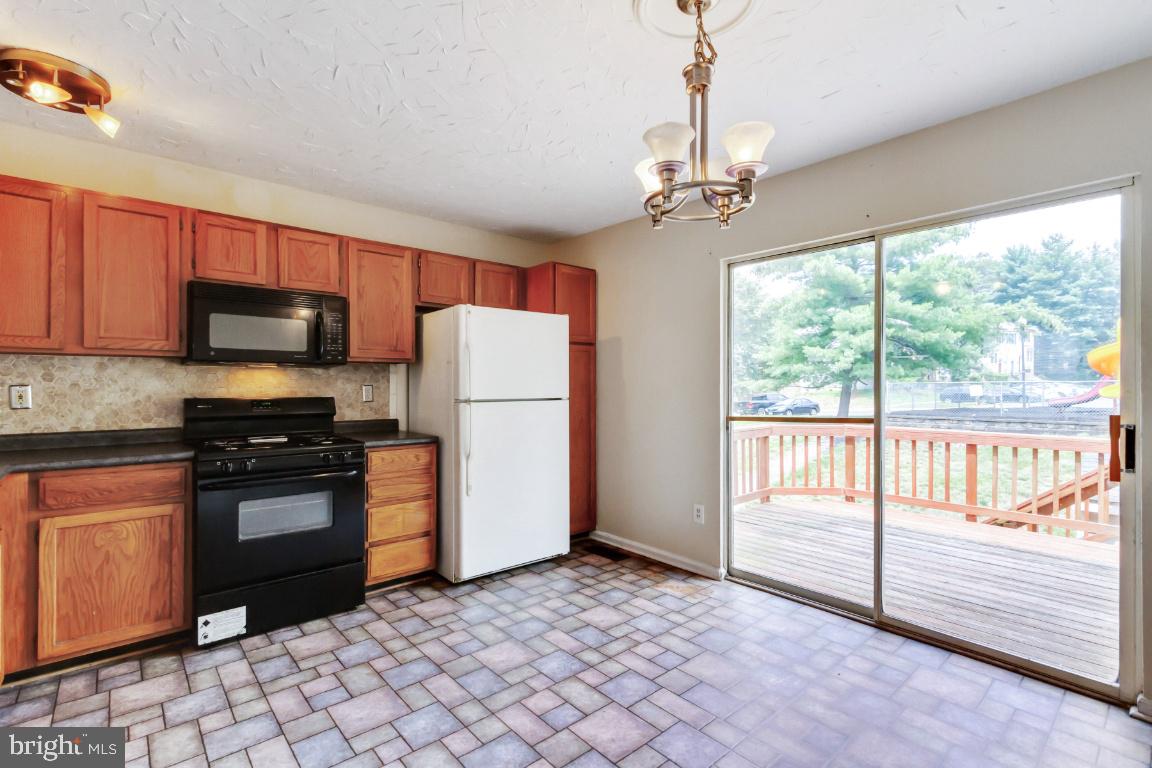 WINSLOW CHASE - Residential