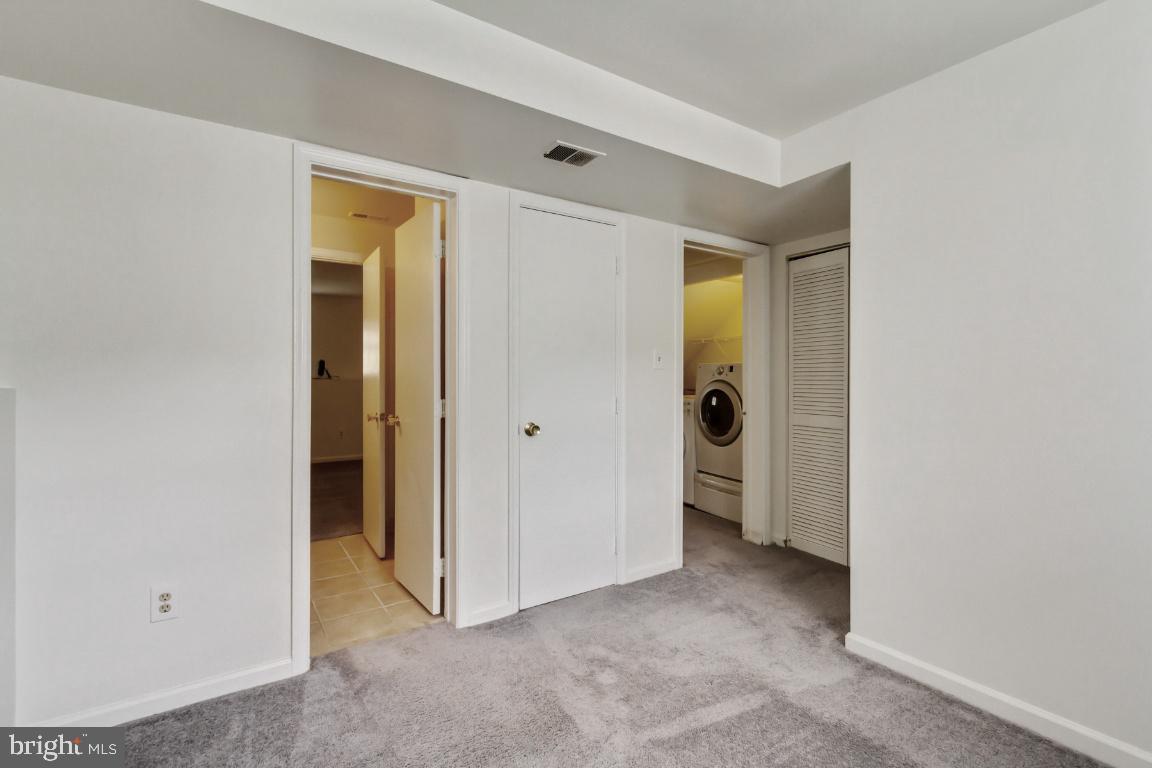 WINSLOW CHASE - Residential