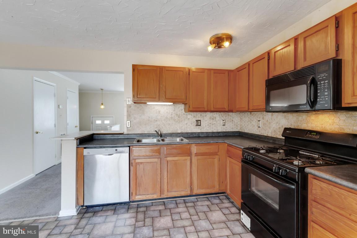 WINSLOW CHASE - Residential