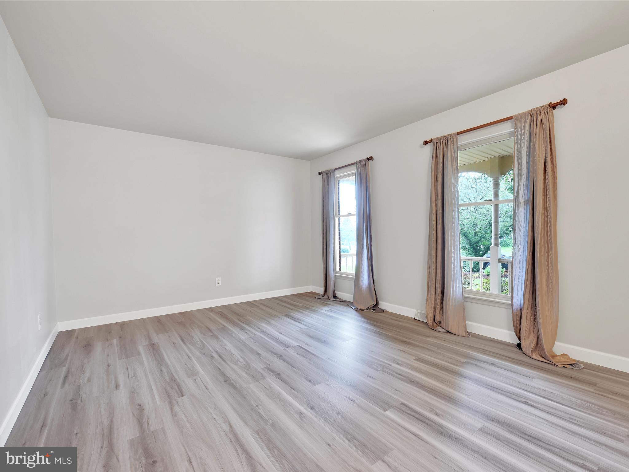 522 WESTBROOKE DRIVE