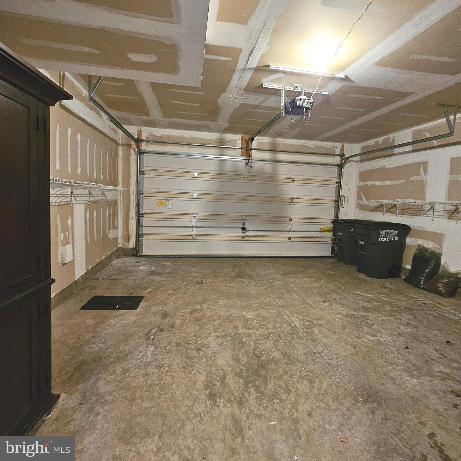 BELMONT BAY - Residential Lease