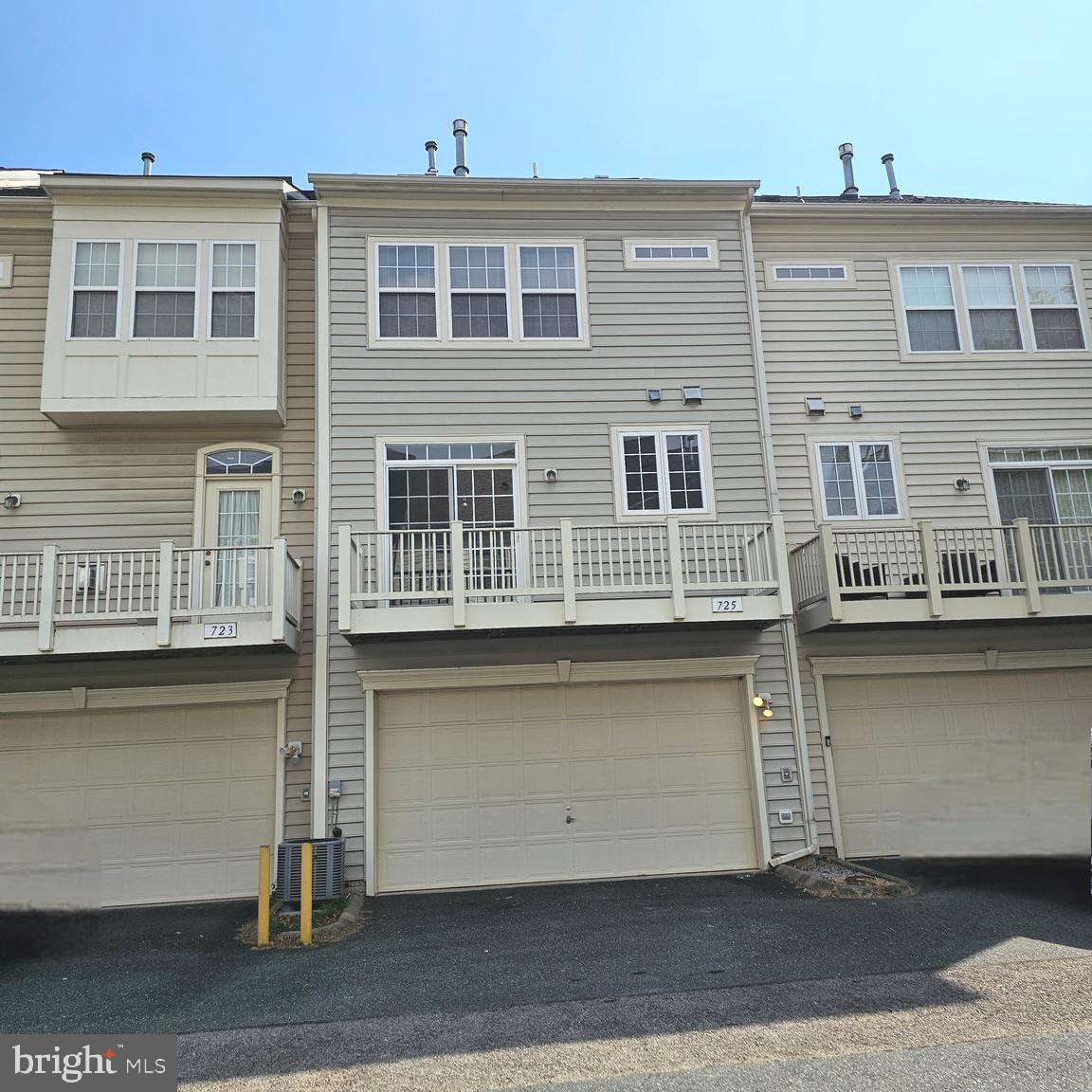 BELMONT BAY - Residential Lease