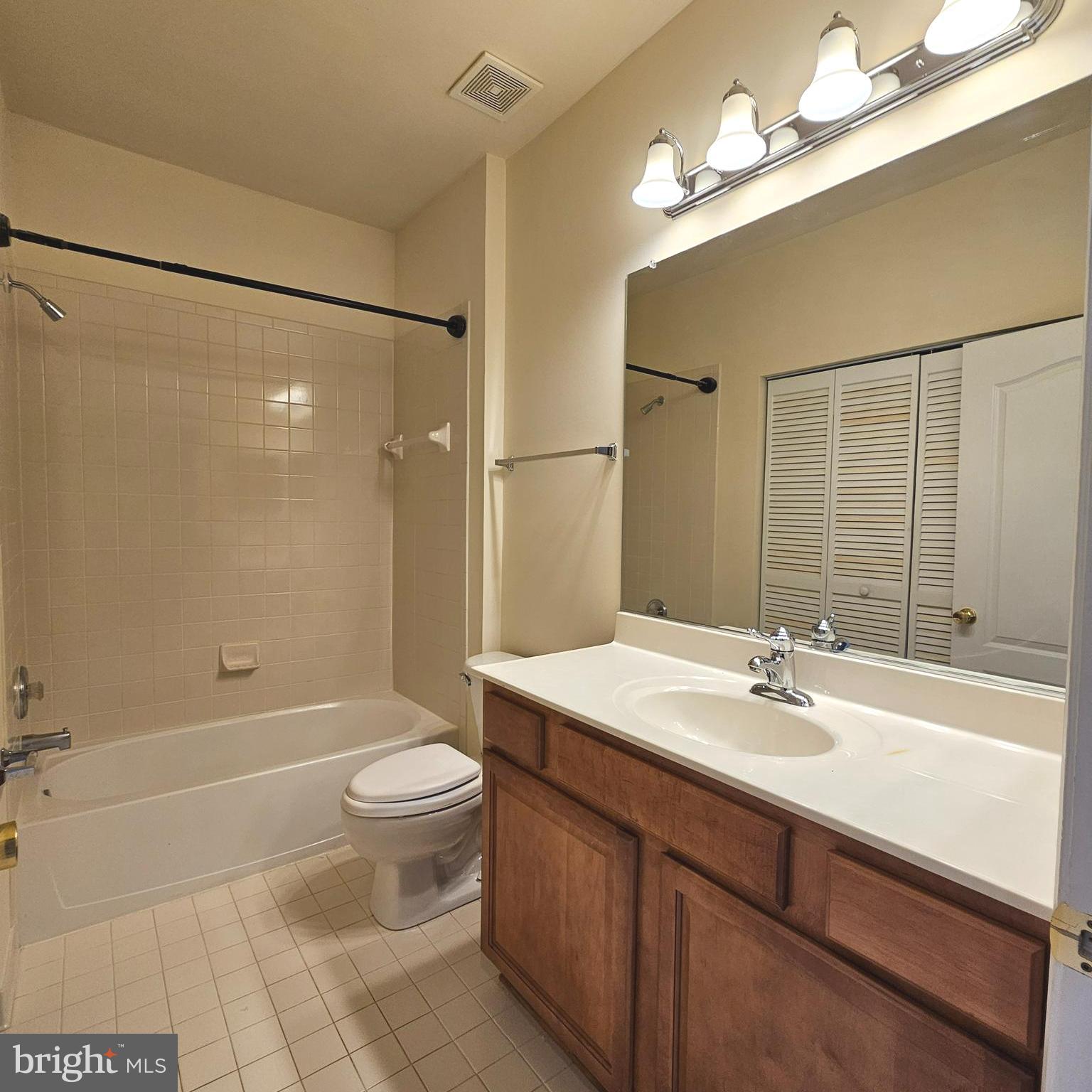 BELMONT BAY - Residential Lease