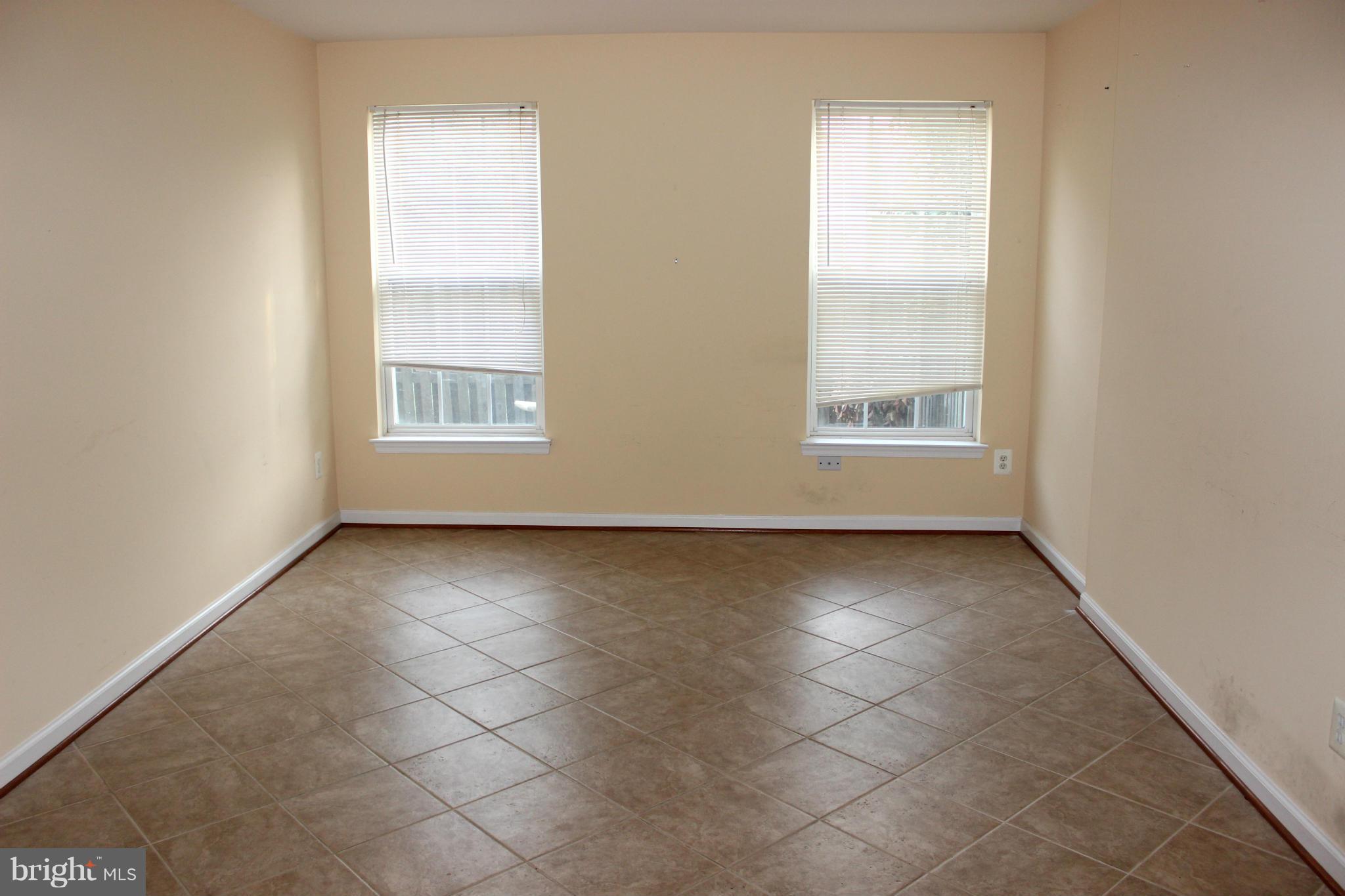 BRAEMAR/VILLAGES AT SAYBROOKE - Residential Lease