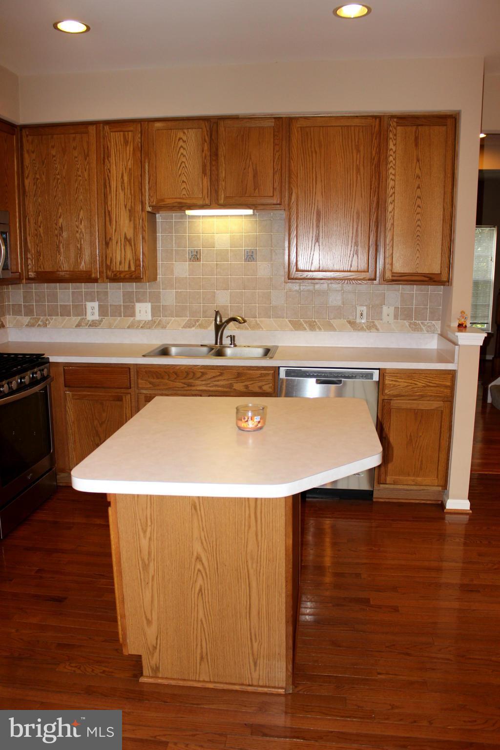 BRAEMAR/VILLAGES AT SAYBROOKE - Residential Lease