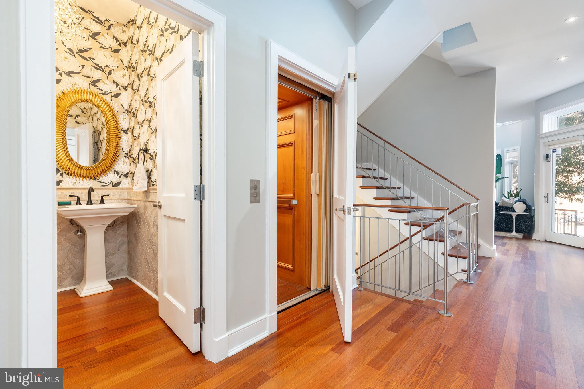 WASHINGTON SQ WEST - Residential