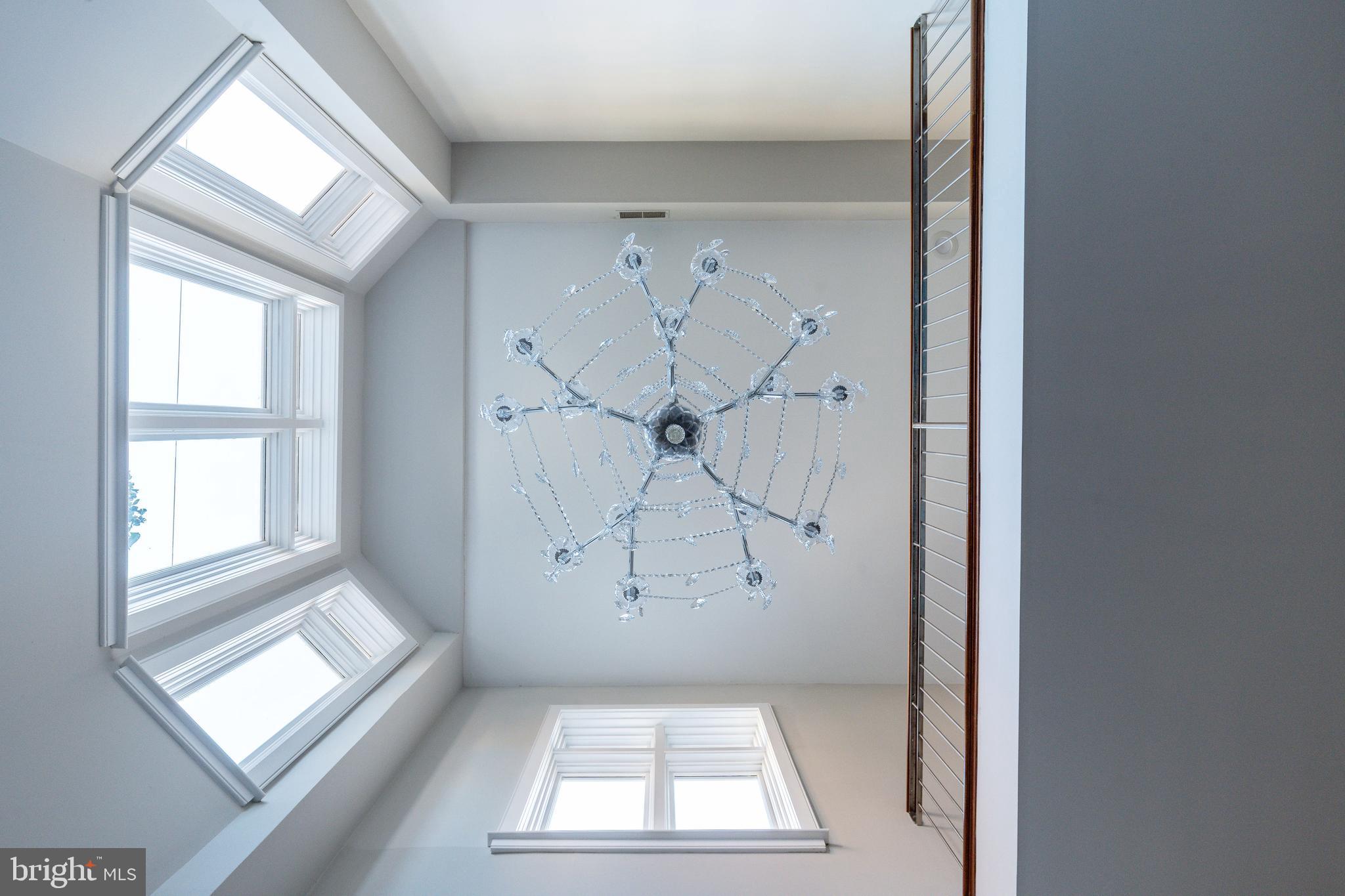 WASHINGTON SQ WEST - Residential