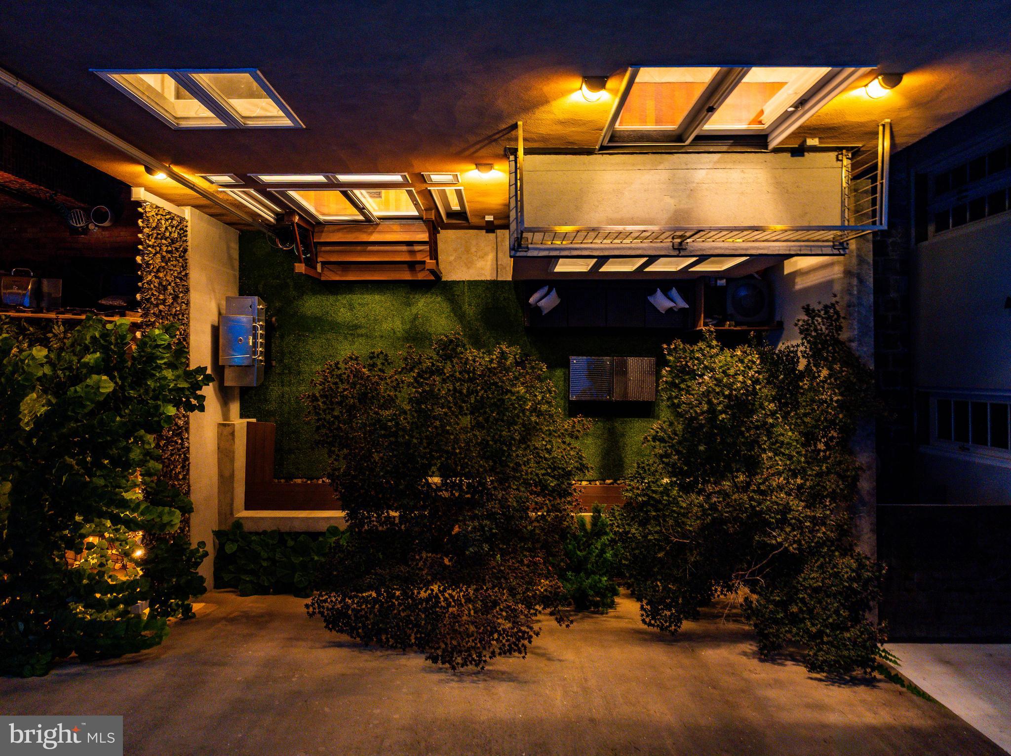 WASHINGTON SQ WEST - Residential