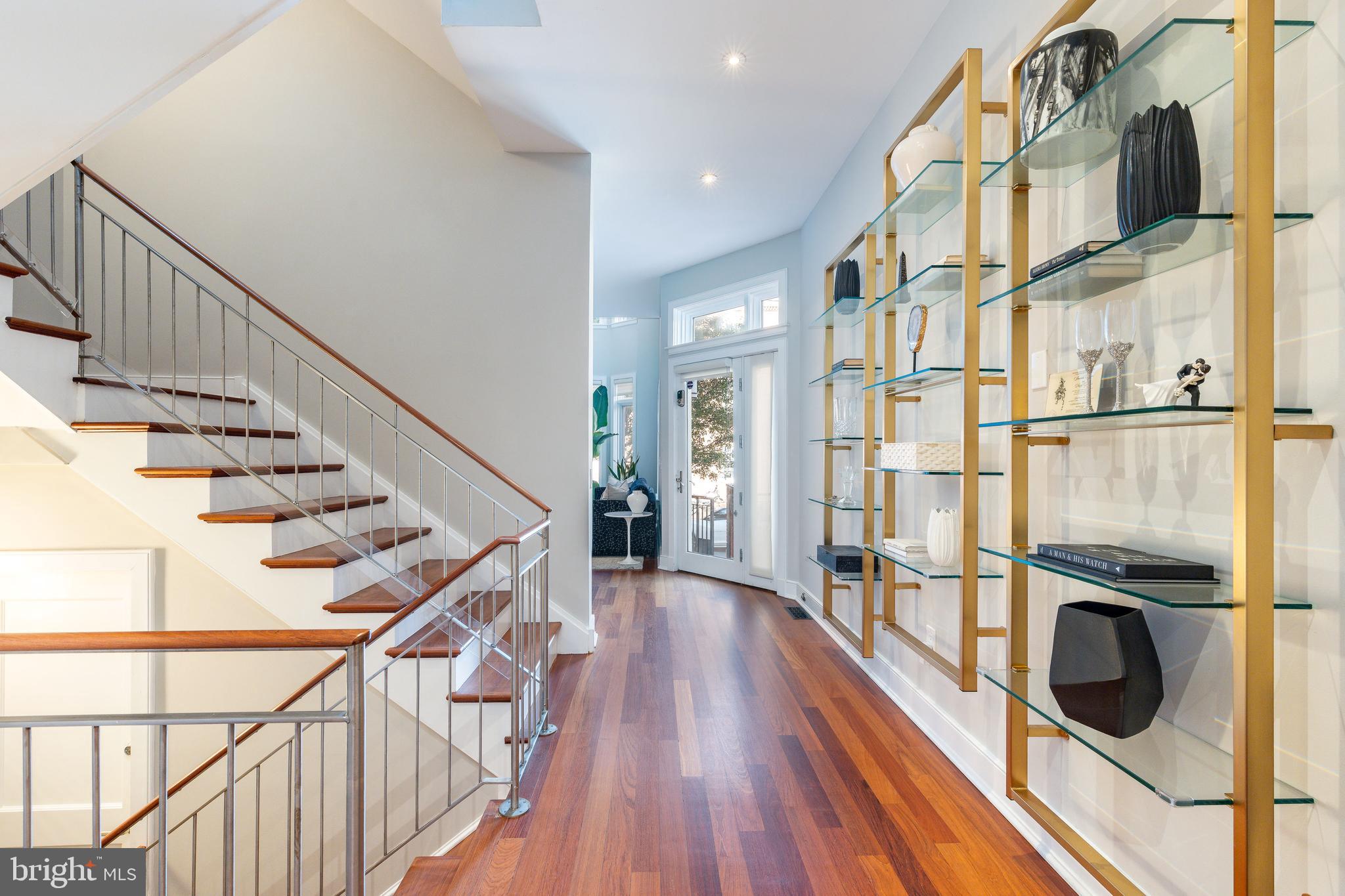 WASHINGTON SQ WEST - Residential