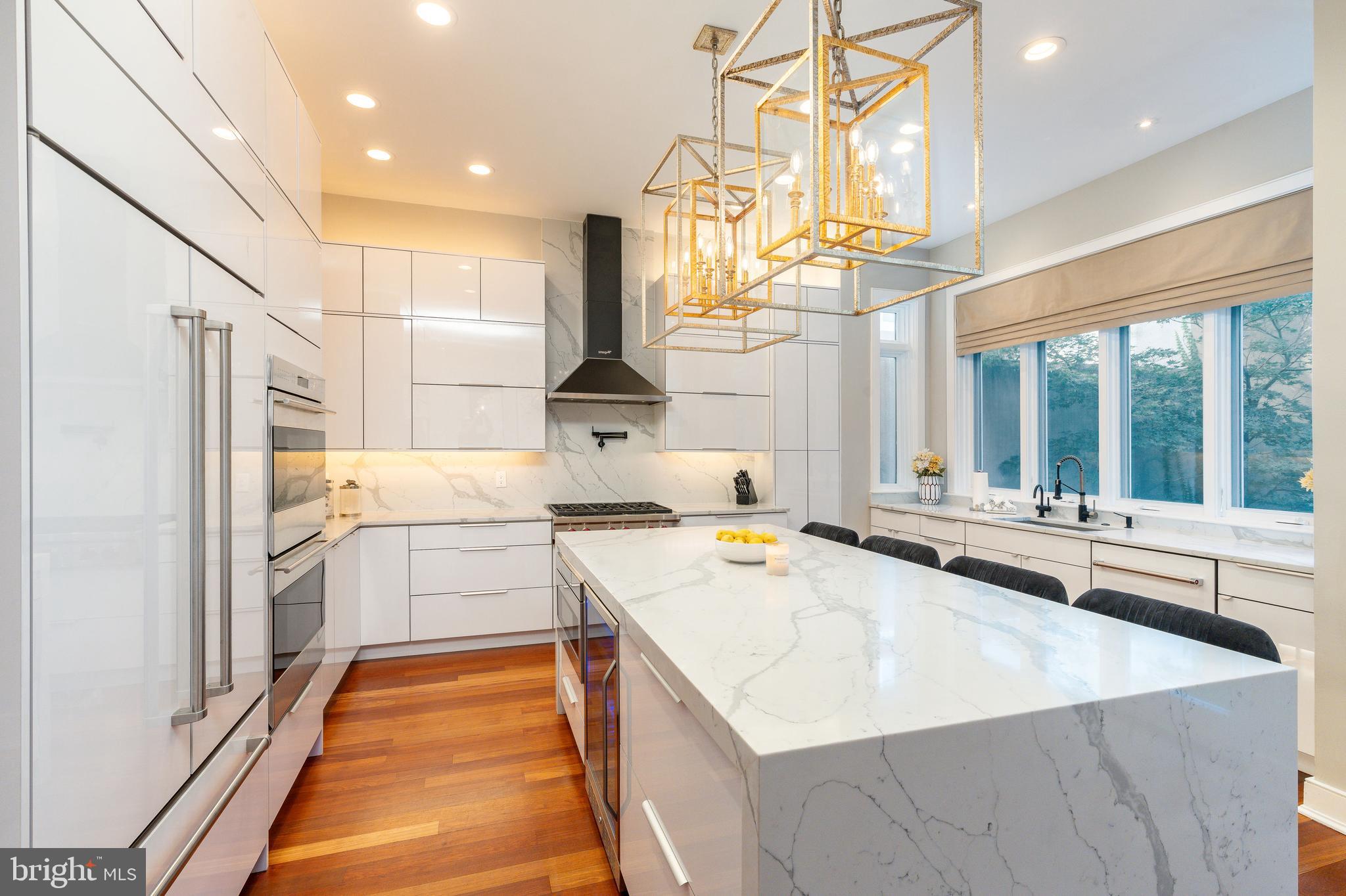 WASHINGTON SQ WEST - Residential