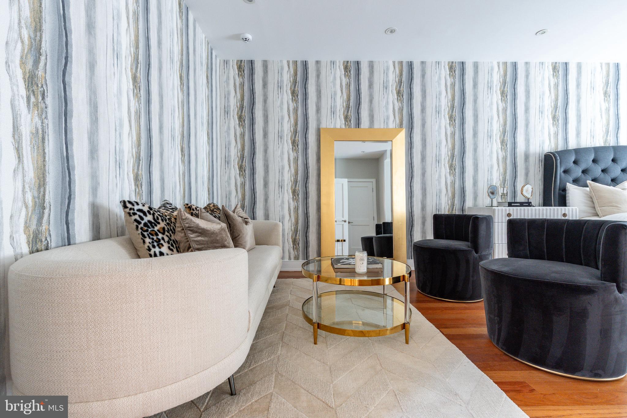 WASHINGTON SQ WEST - Residential