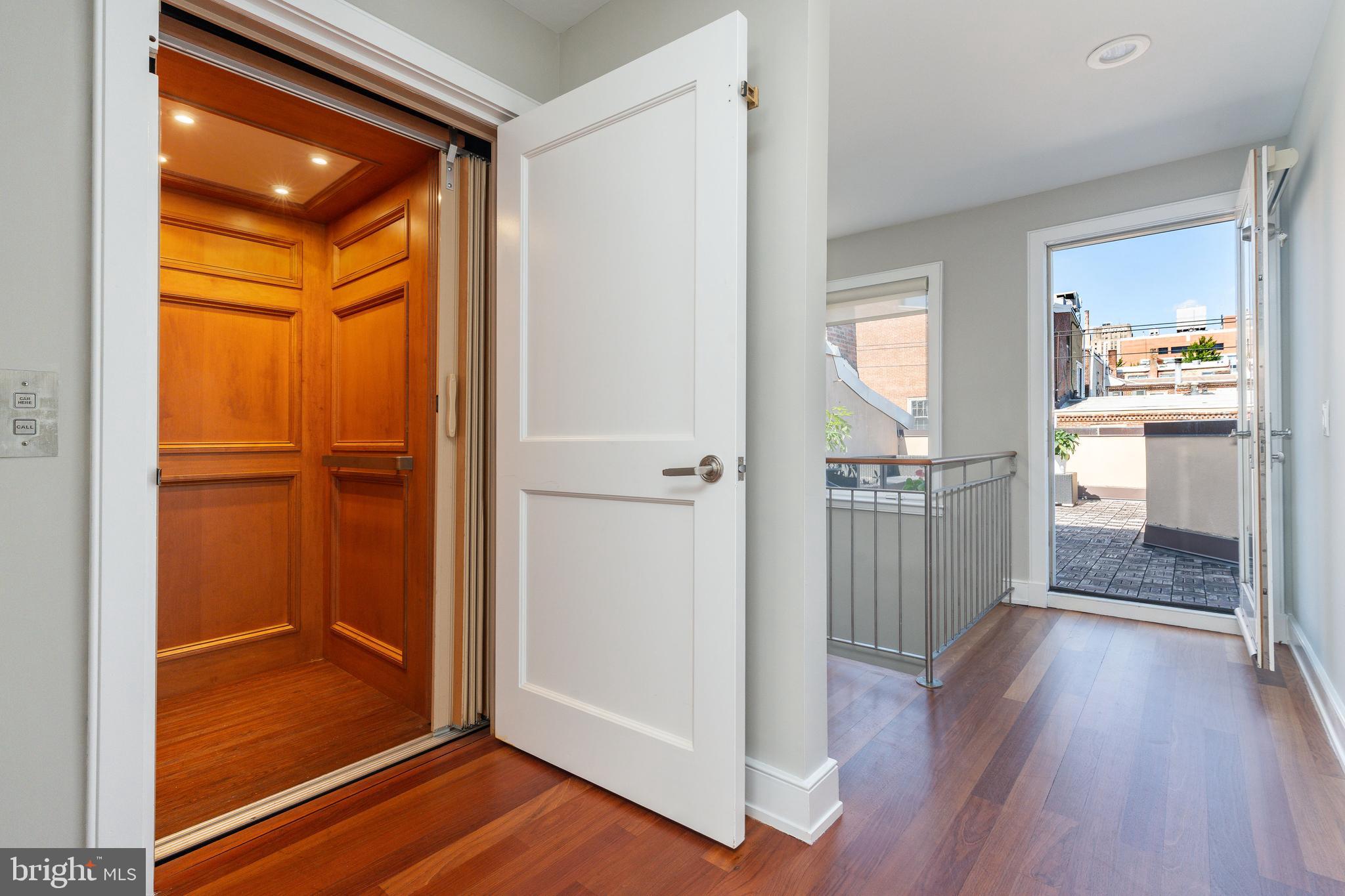 WASHINGTON SQ WEST - Residential