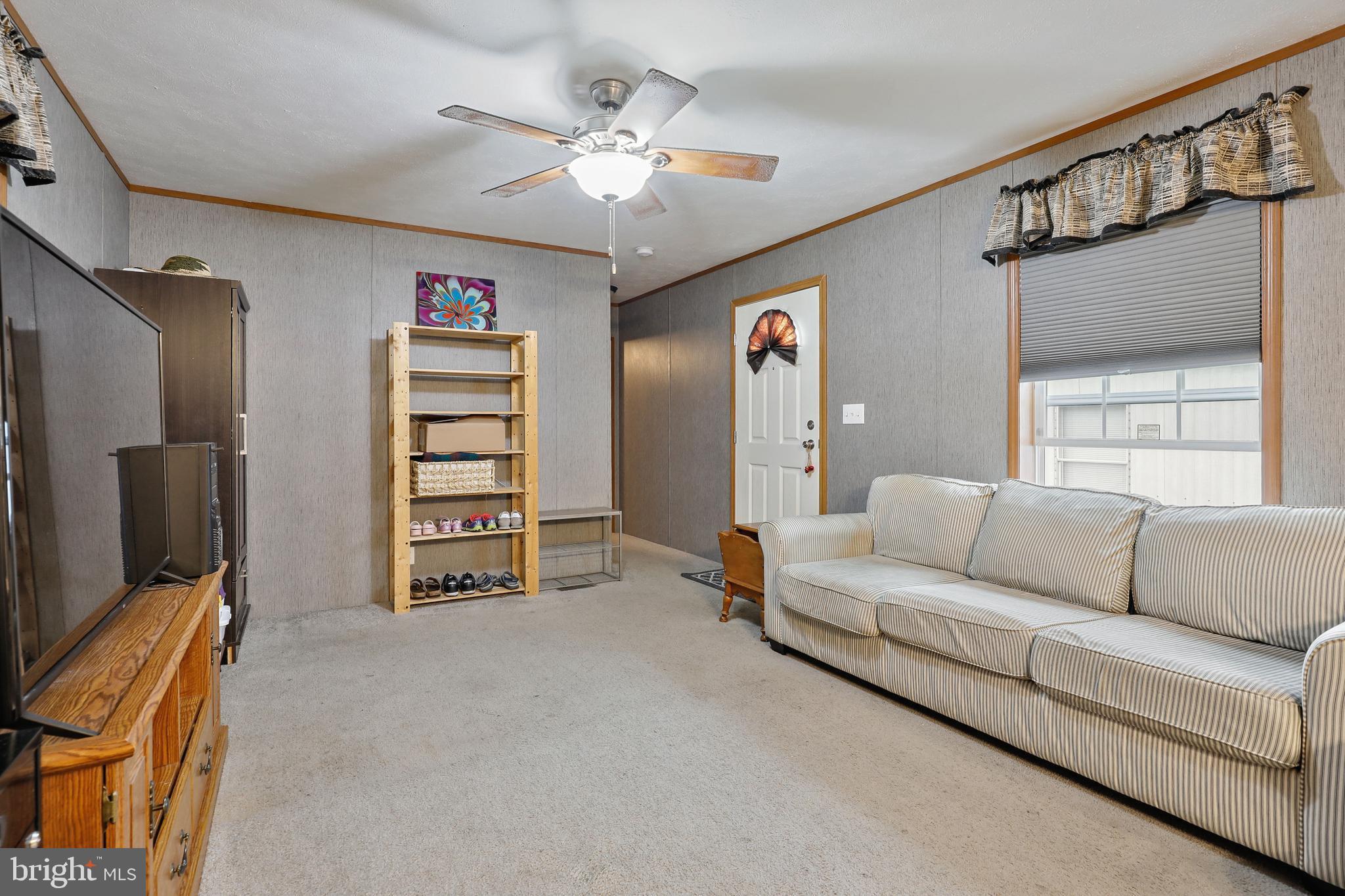 ARUNDEL MOBILE VILLAGE - Residential