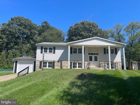 Homes For Sale - 239 Kennedy Drive<br/> SEVERNA PARK, MD 21146