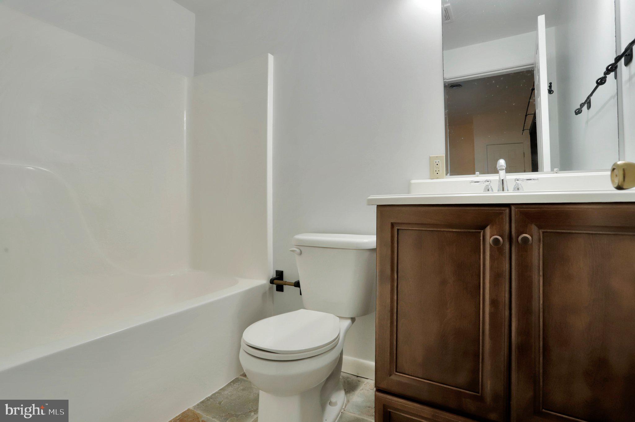 COOLFONT MOUNTAINSIDE - Residential