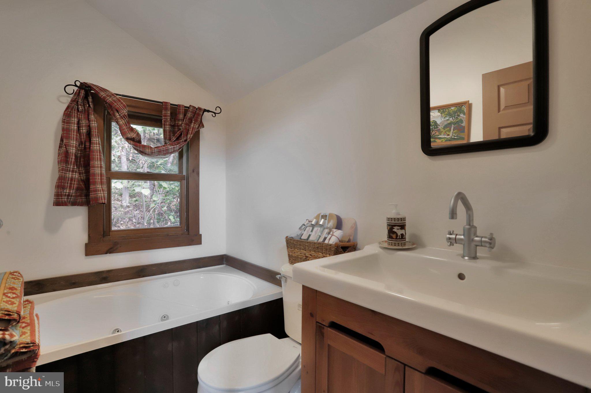 COOLFONT MOUNTAINSIDE - Residential