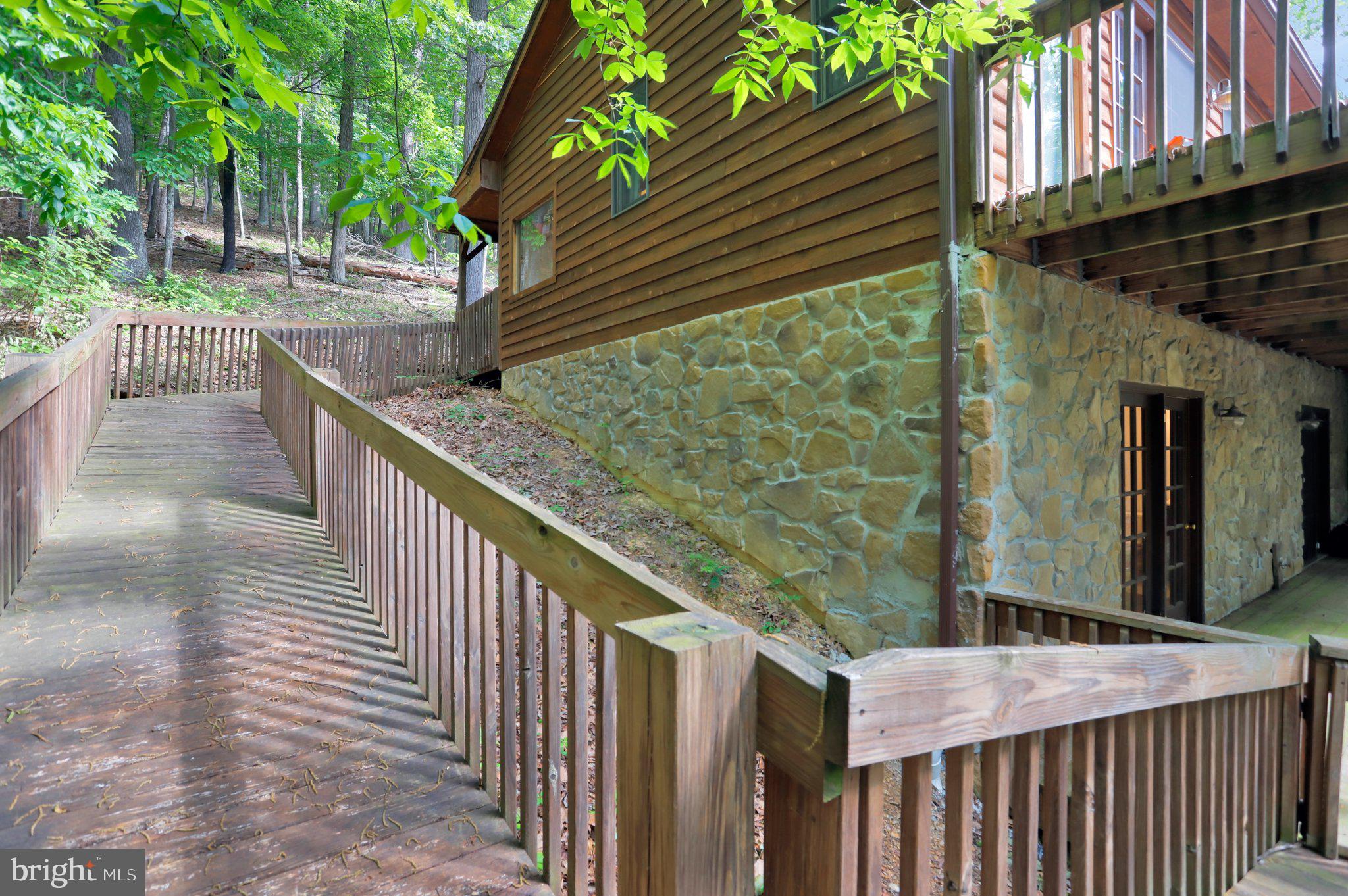 COOLFONT MOUNTAINSIDE - Residential