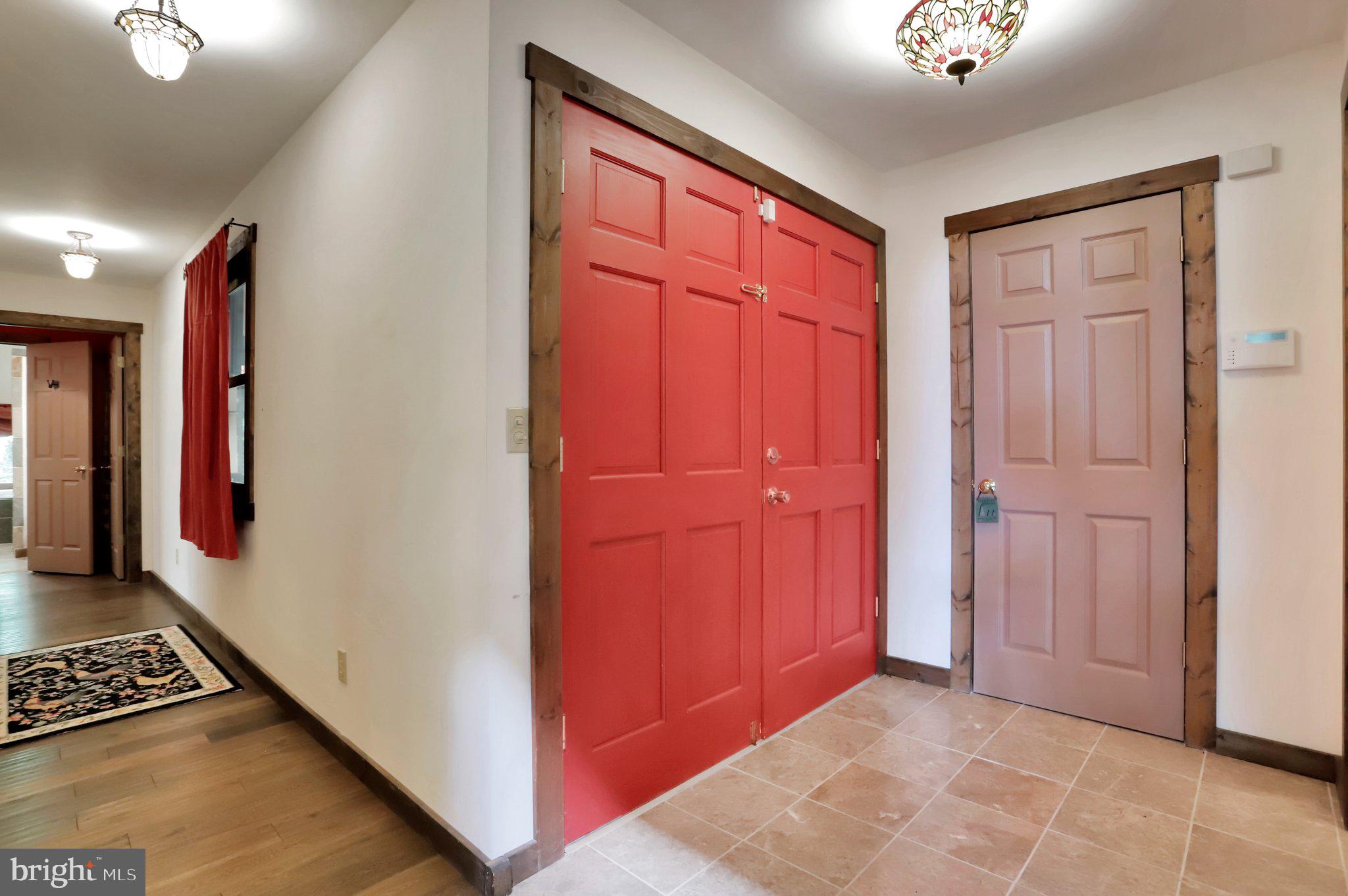 COOLFONT MOUNTAINSIDE - Residential