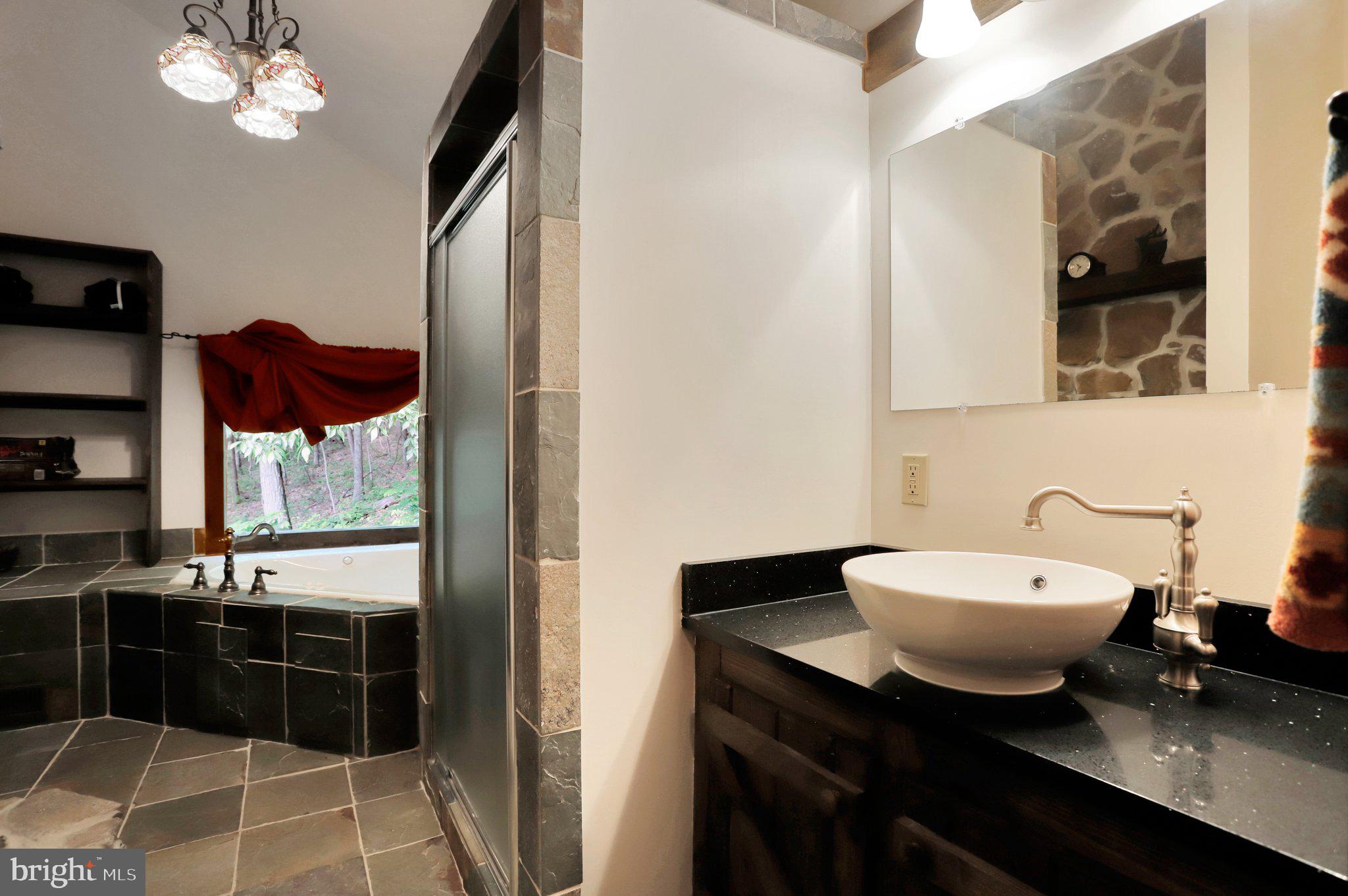 COOLFONT MOUNTAINSIDE - Residential