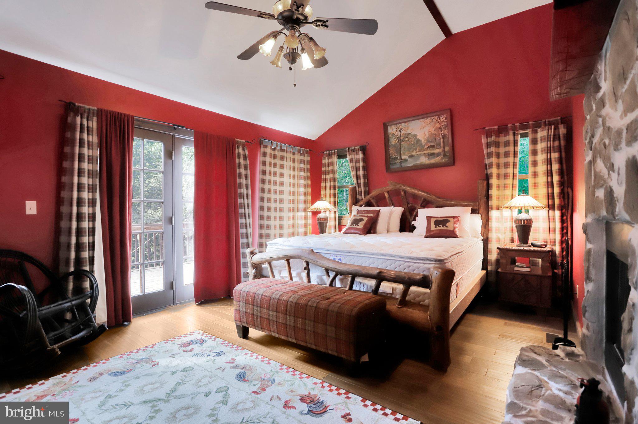 COOLFONT MOUNTAINSIDE - Residential