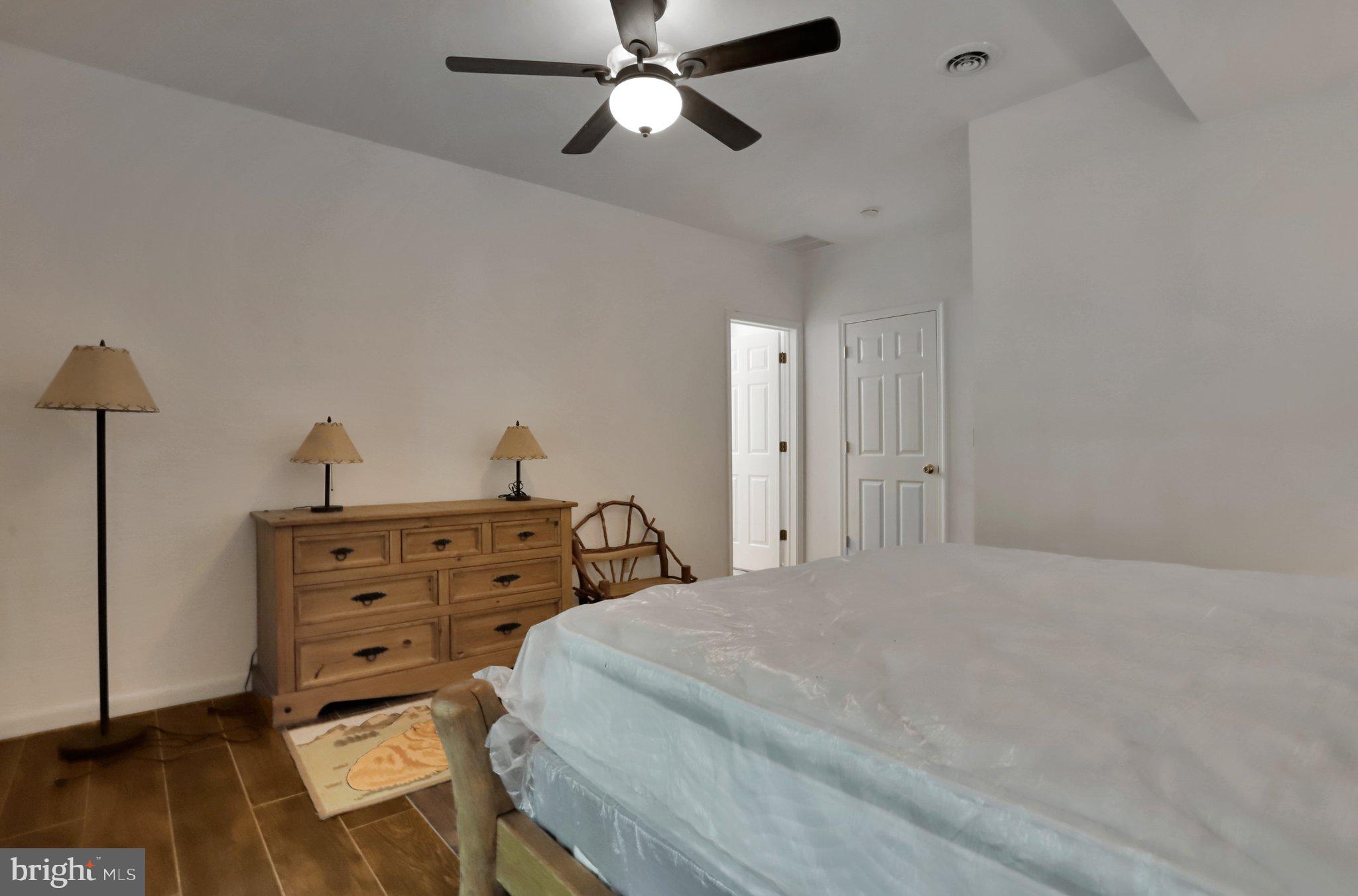 COOLFONT MOUNTAINSIDE - Residential