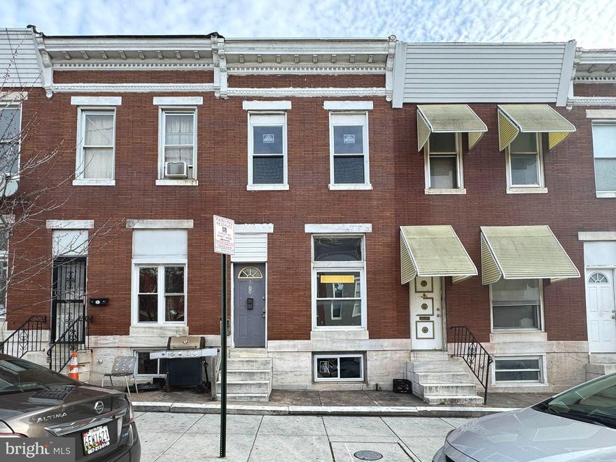 Two story shell townhome, constructed in 1915, according to public tax records. The home has been gutted and is ready for construction. Several upgrades have been done for the prospective purchaser: new rear wall in 2020, new windows and security doors in November of 2023 and new roof with a custom skylight installed 2021.