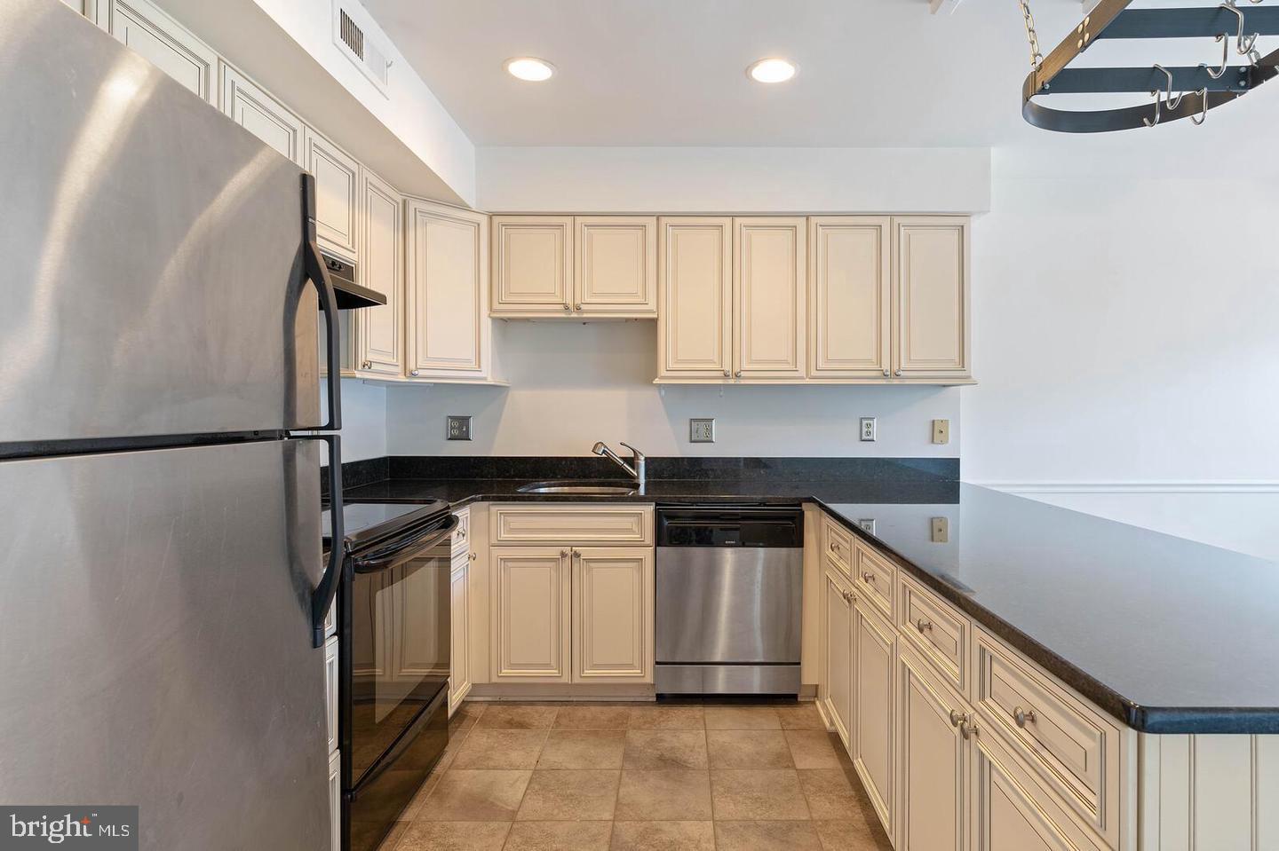 COUNTRYSIDE - Residential Lease