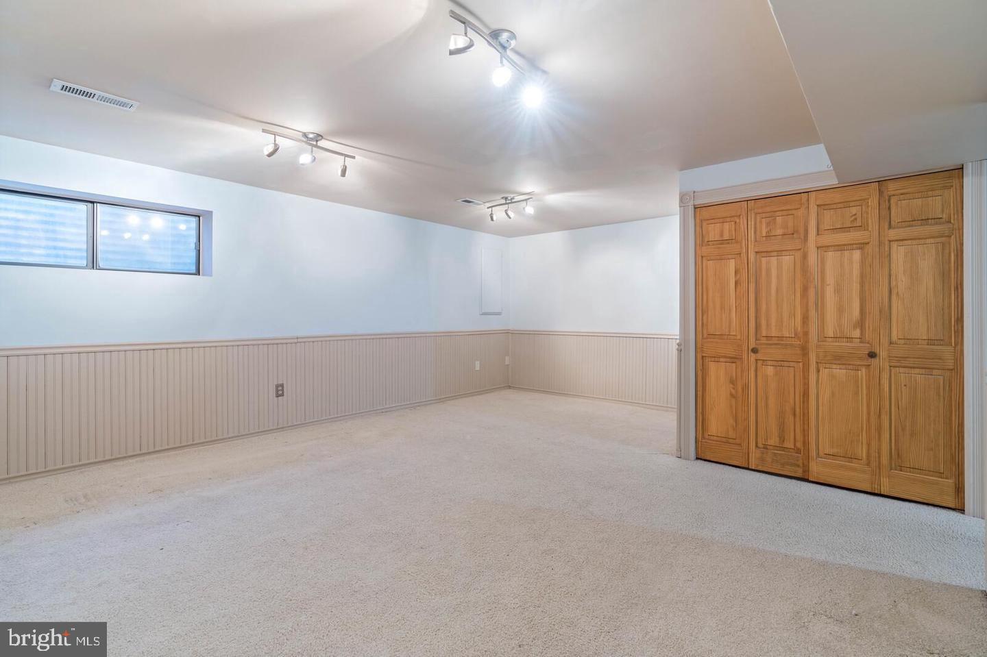 COUNTRYSIDE - Residential Lease