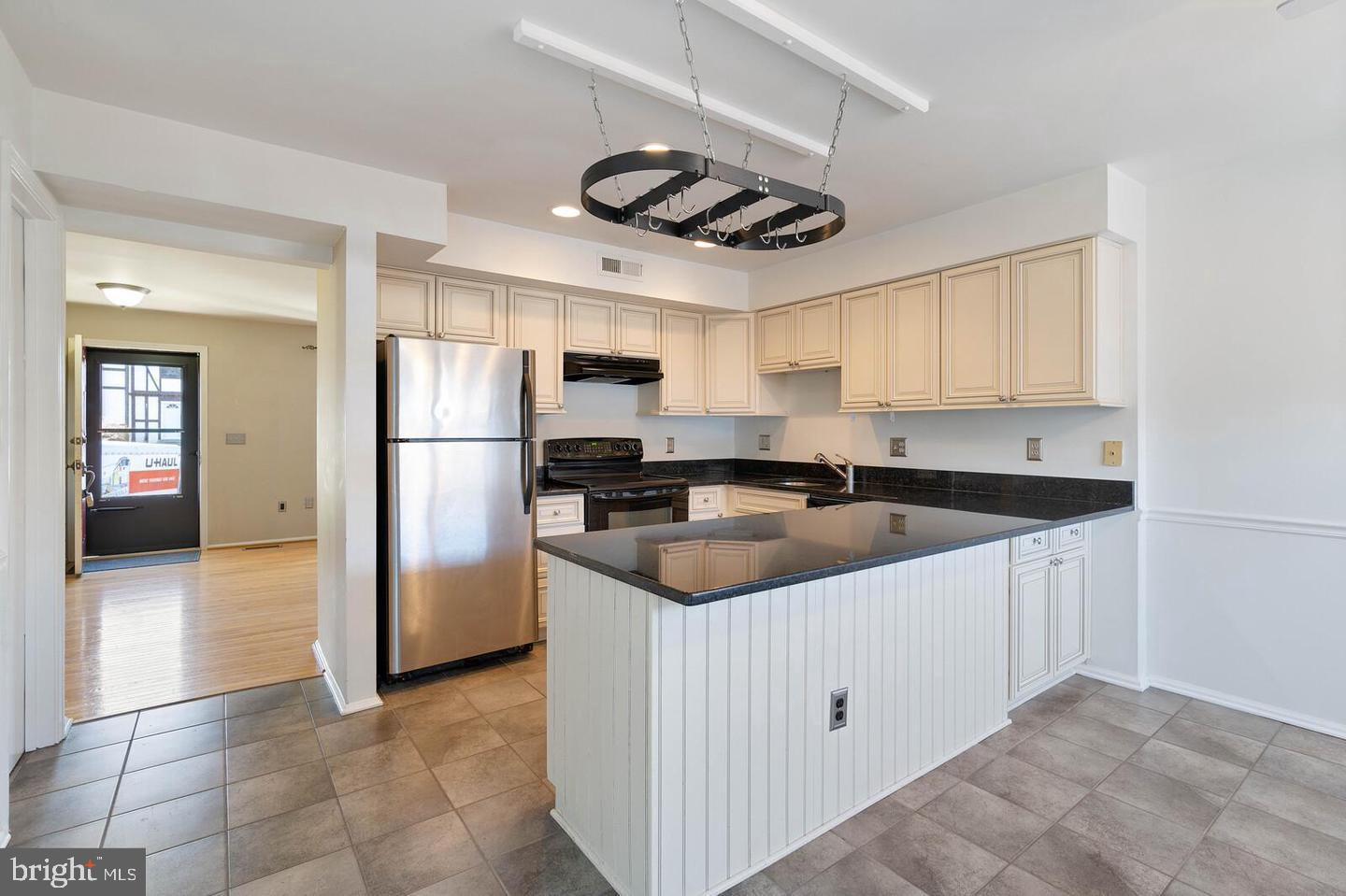 COUNTRYSIDE - Residential Lease