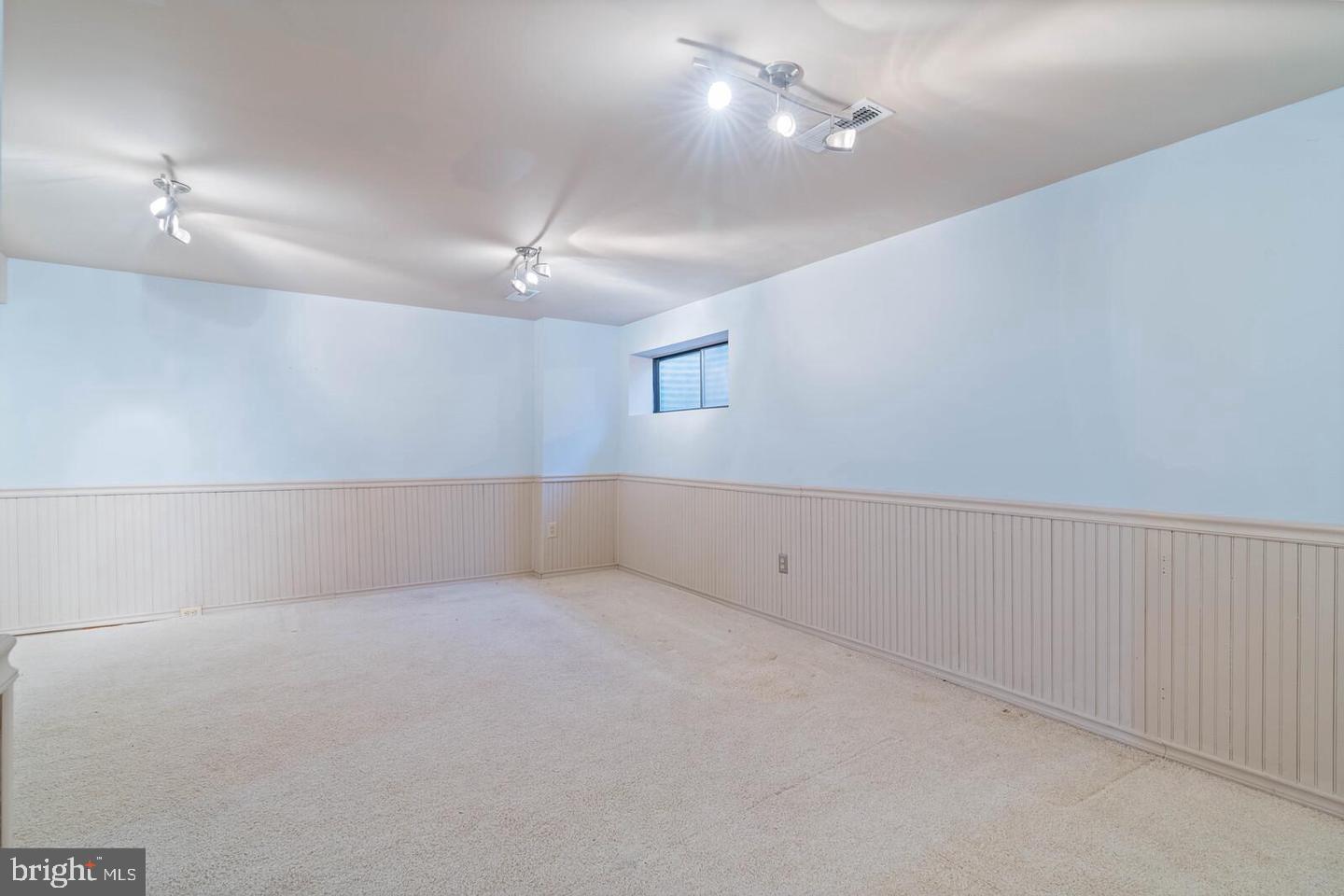 COUNTRYSIDE - Residential Lease