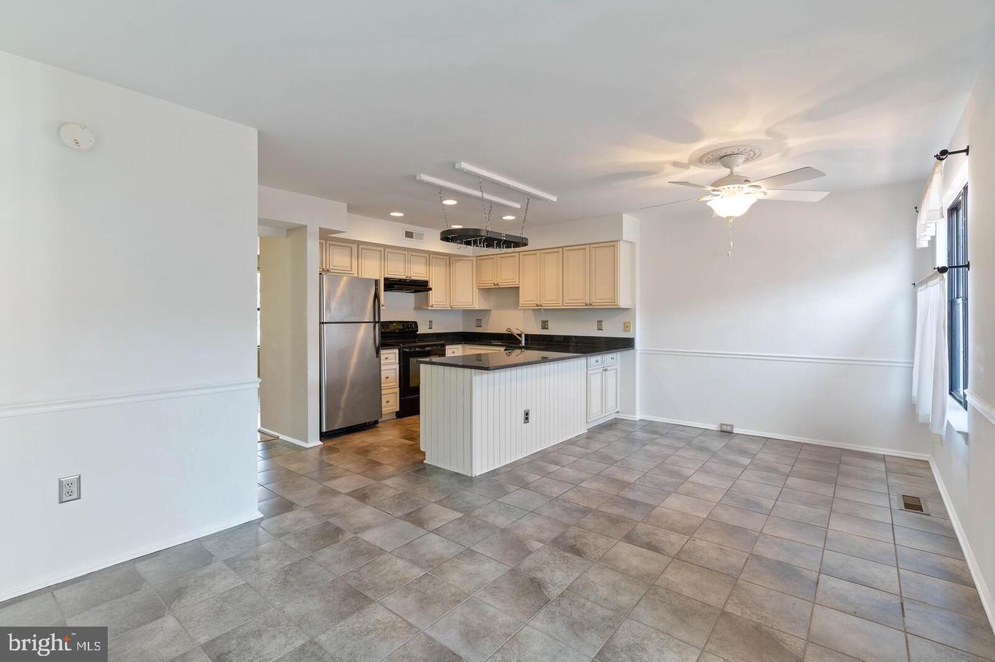 COUNTRYSIDE - Residential Lease