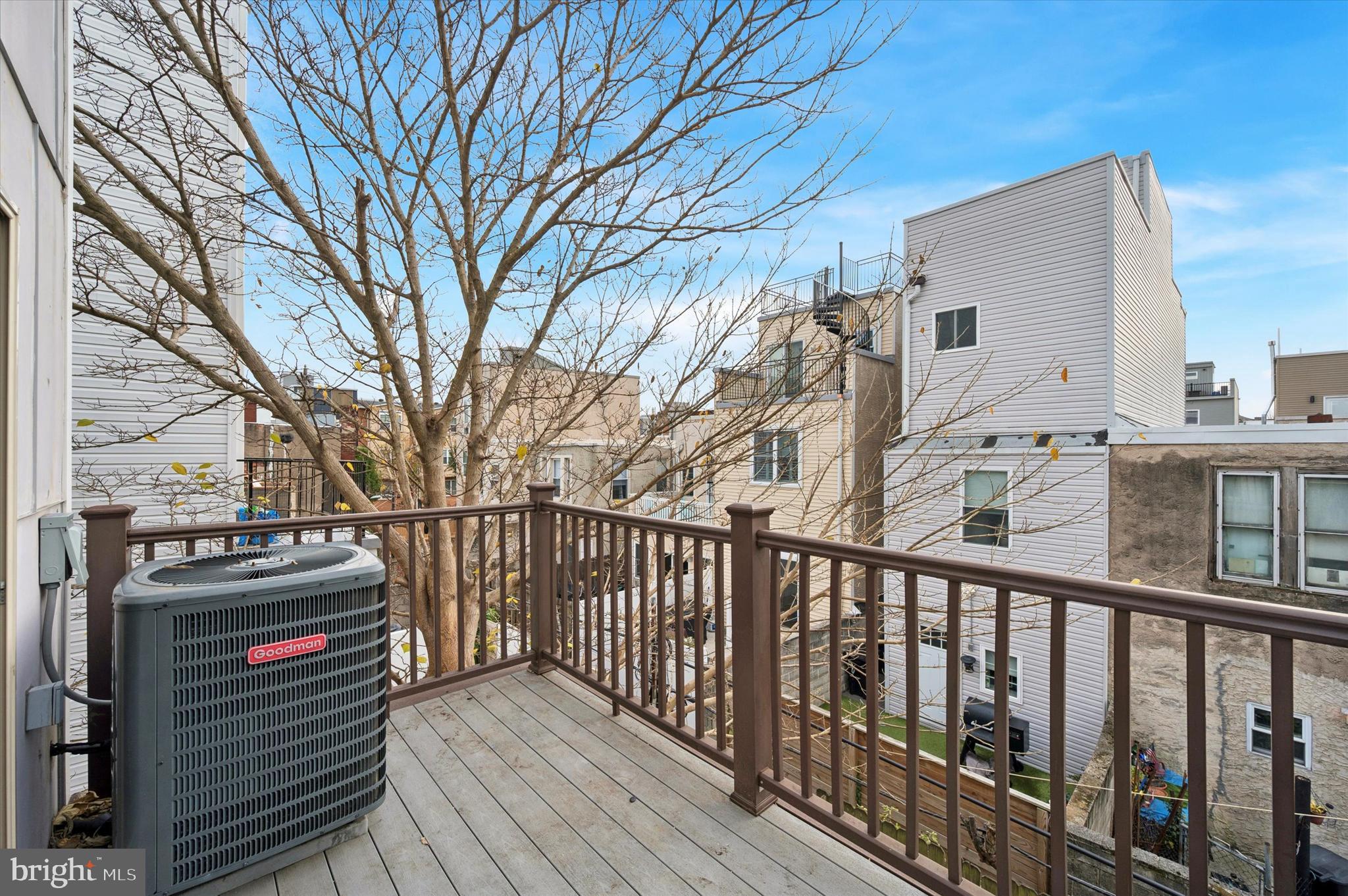 POINT BREEZE - Residential