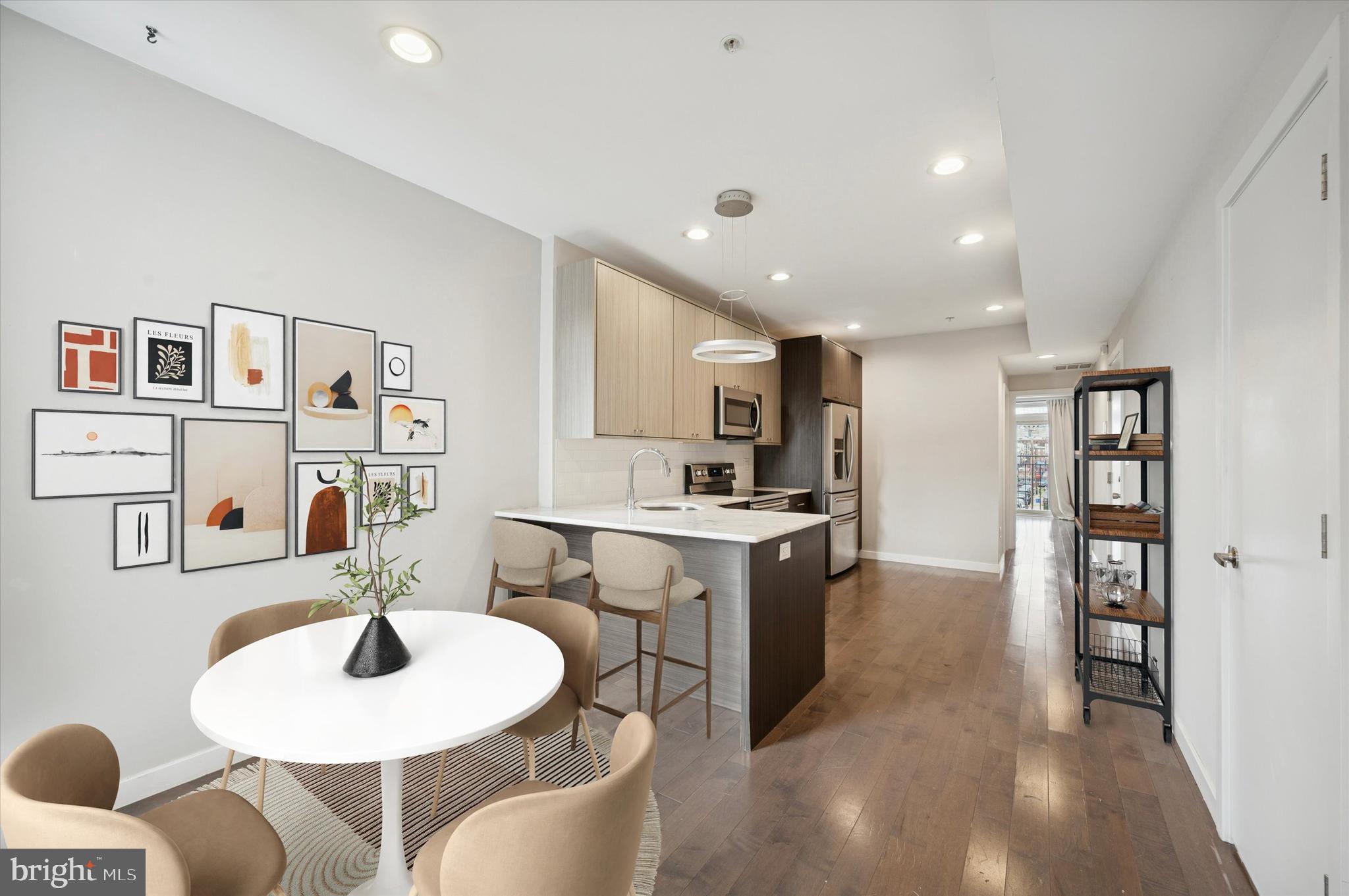 POINT BREEZE - Residential