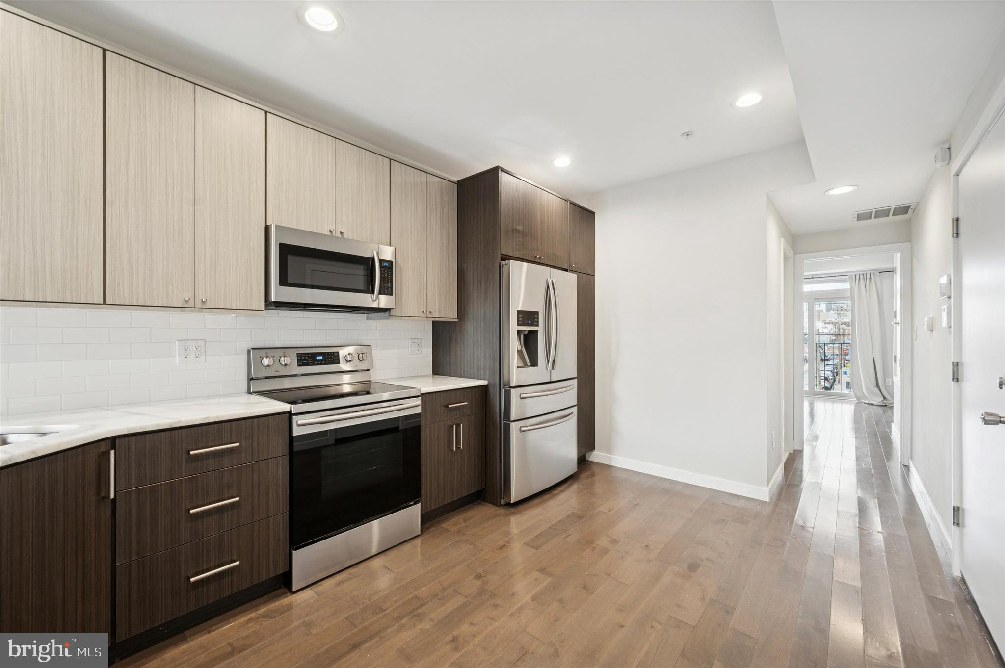 POINT BREEZE - Residential