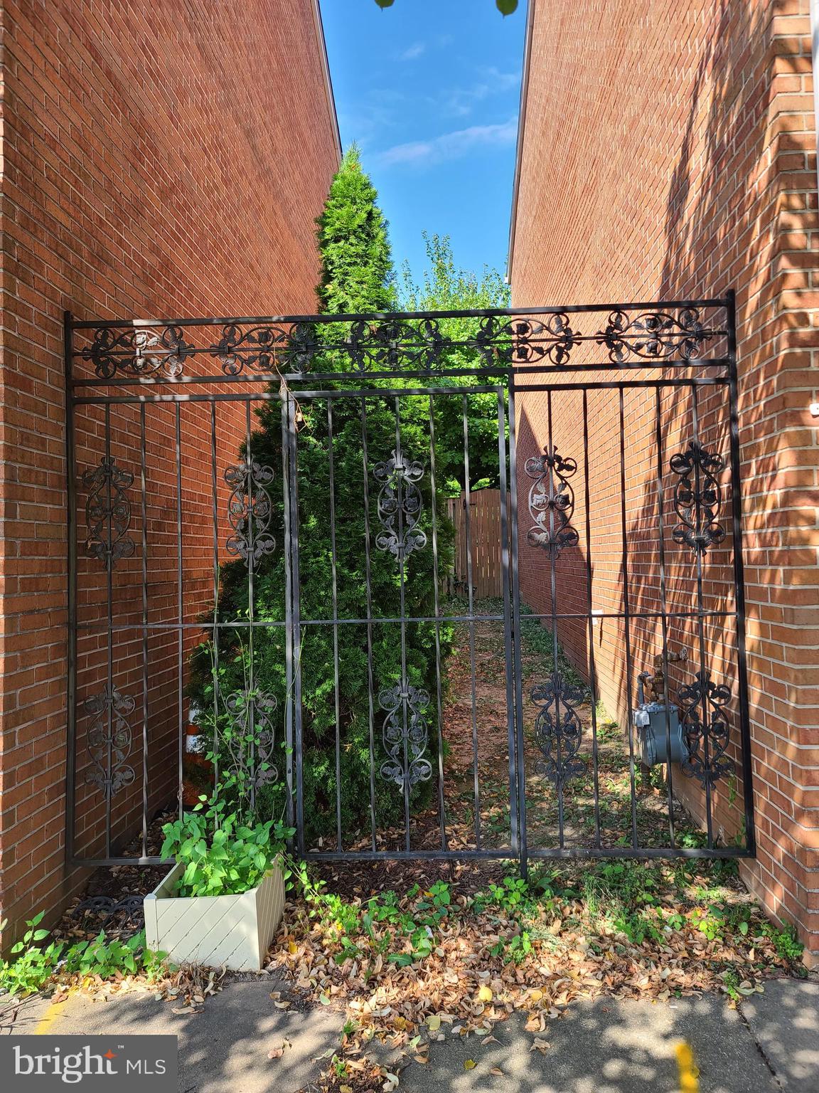 FAIRMOUNT PARK - Residential