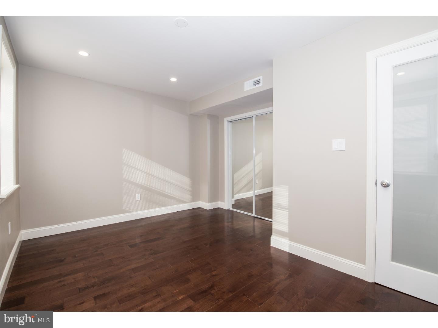 QUEEN VILLAGE - Residential Lease