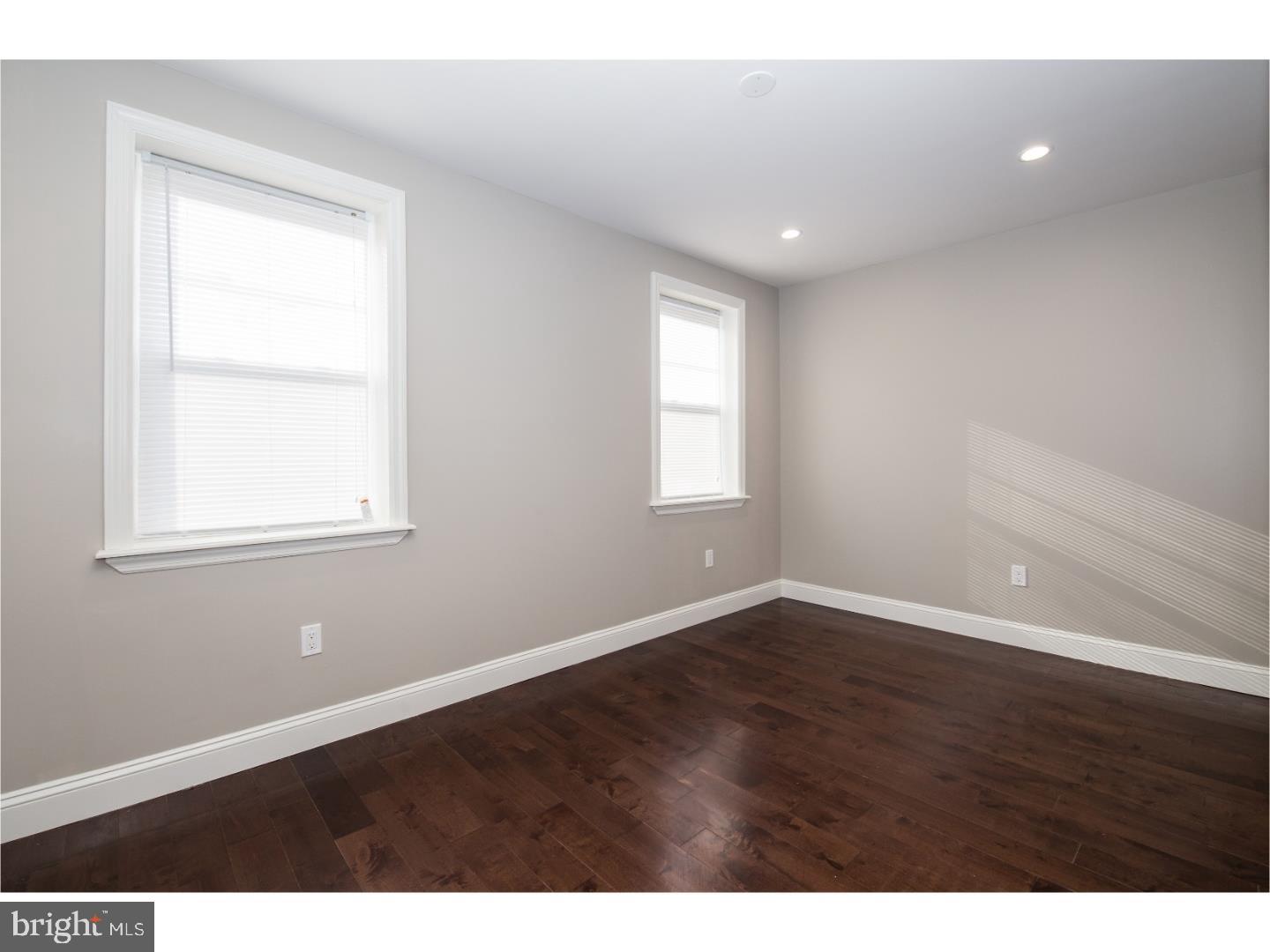 QUEEN VILLAGE - Residential Lease