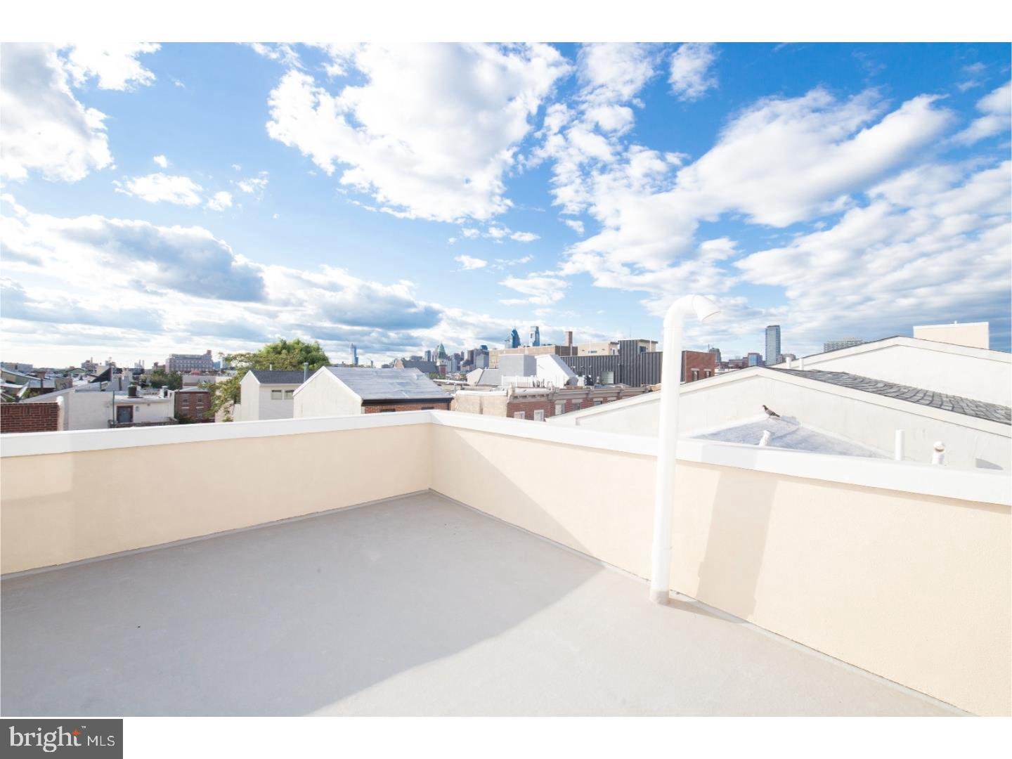 QUEEN VILLAGE - Residential Lease