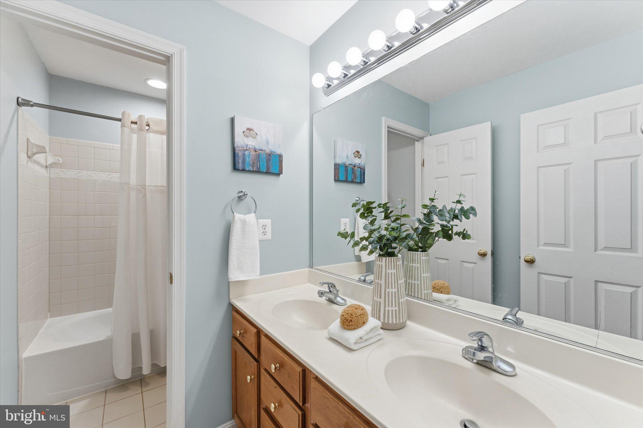 CROSSMAN CREEK - Residential