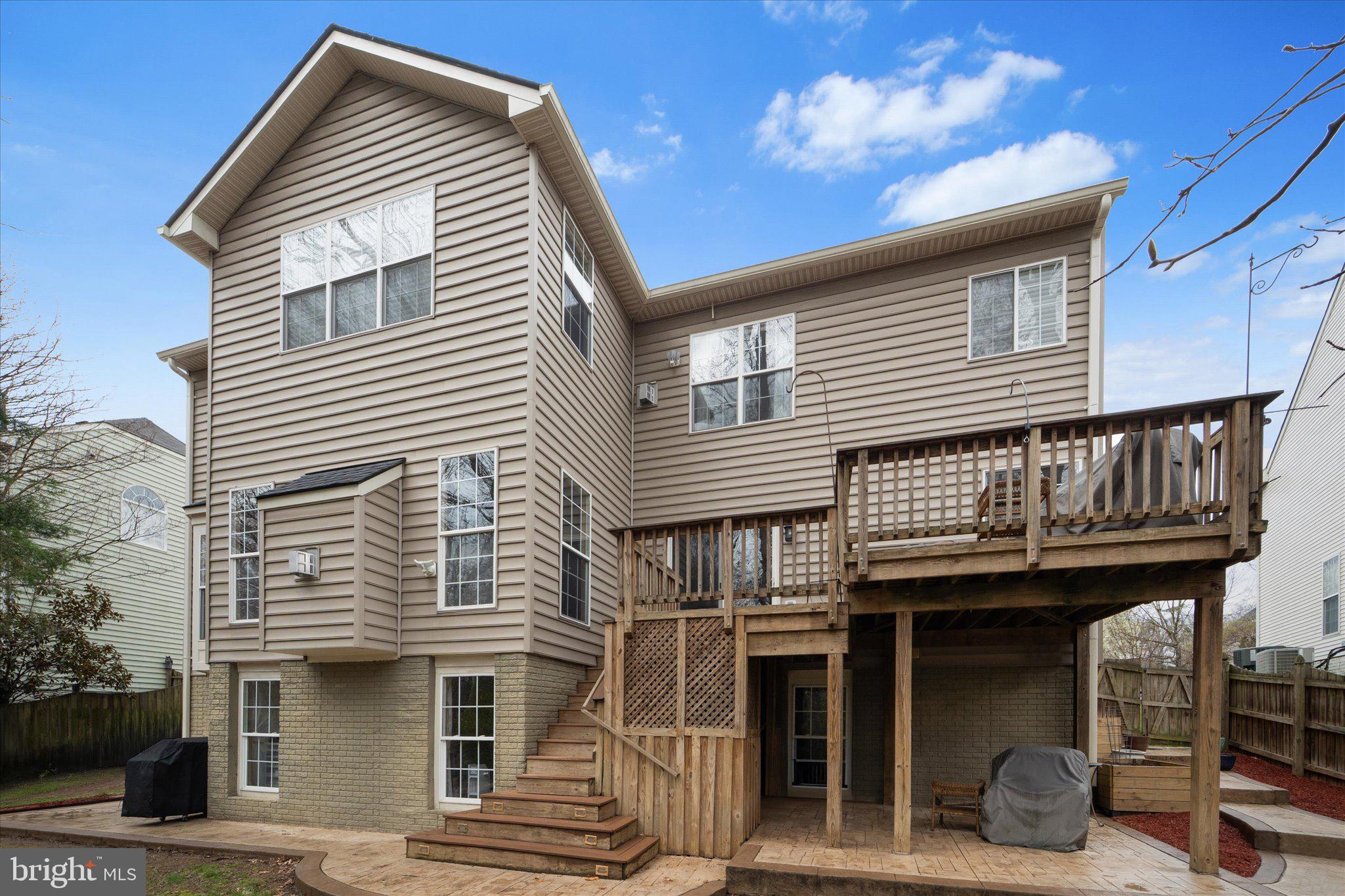 CROSSMAN CREEK - Residential