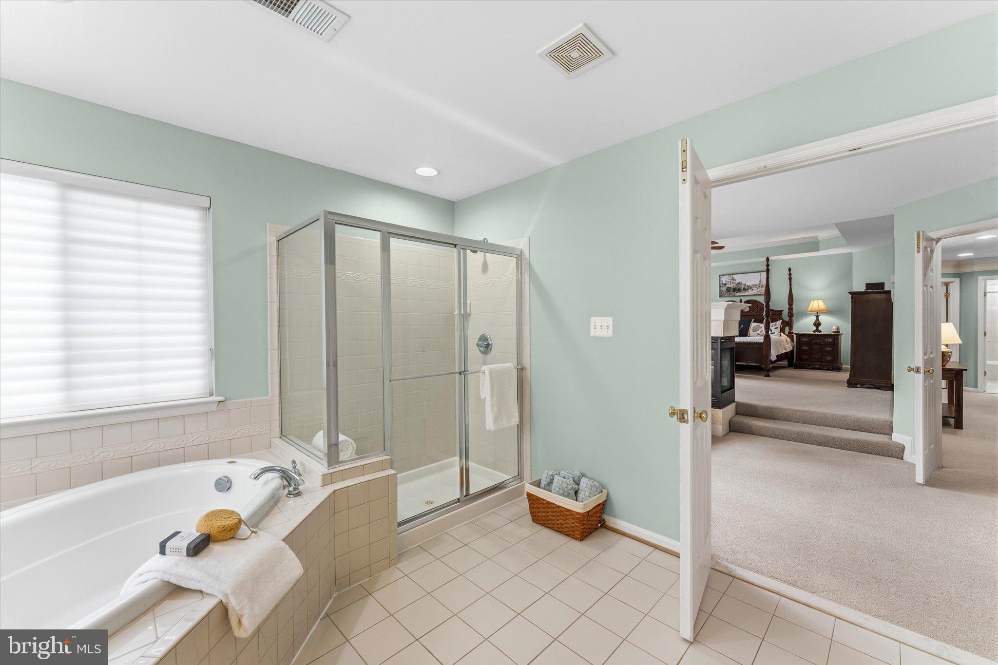 CROSSMAN CREEK - Residential