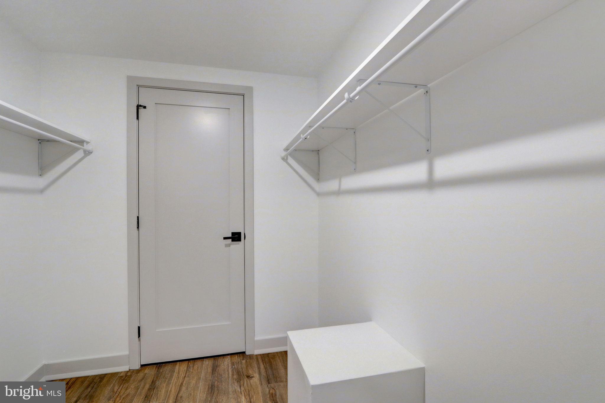 ROXBOROUGH - Residential Lease