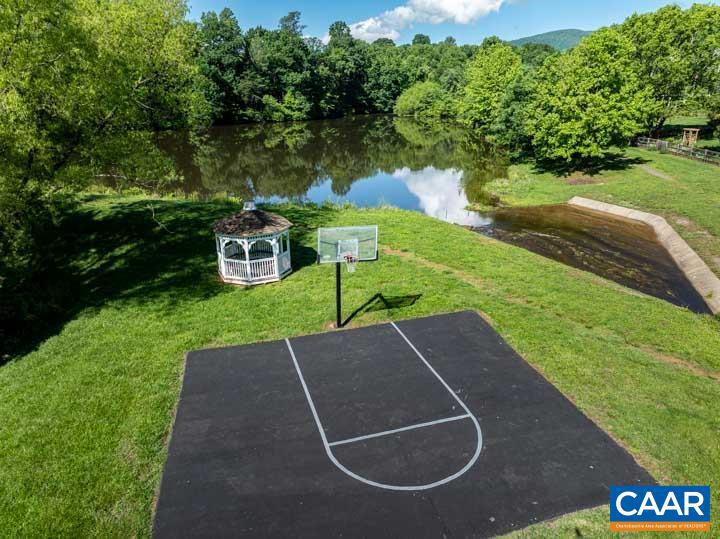 GRAYROCK - Residential